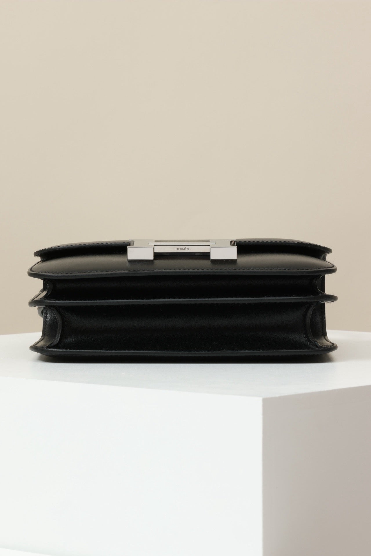 CJ19 19 cm , Box leather PHW #4287