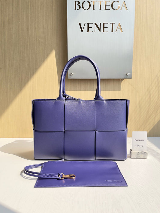 BV Mini Tote #2718