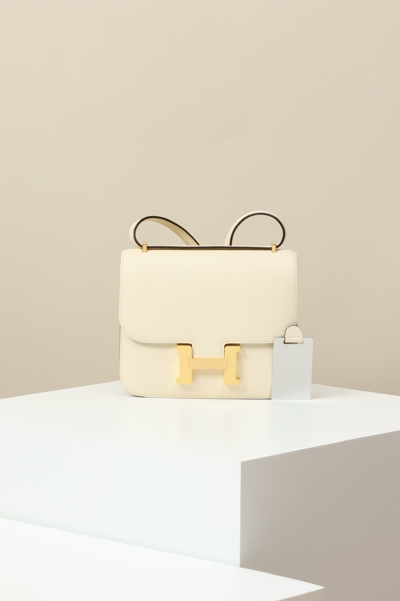 CJ19 19 cm , Cream White Epsom leather GHW #4302