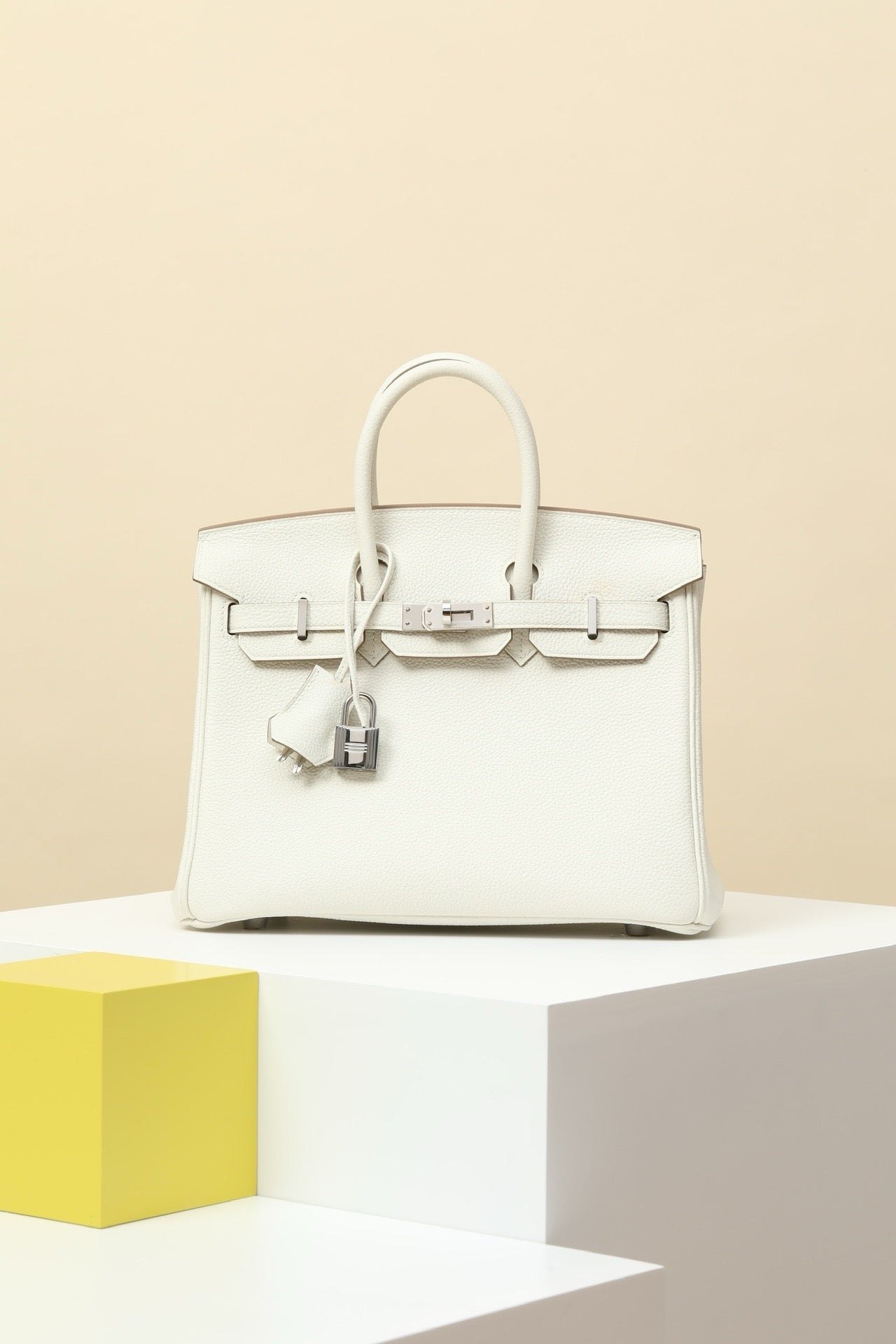 BK25 Mushroom White # 3882