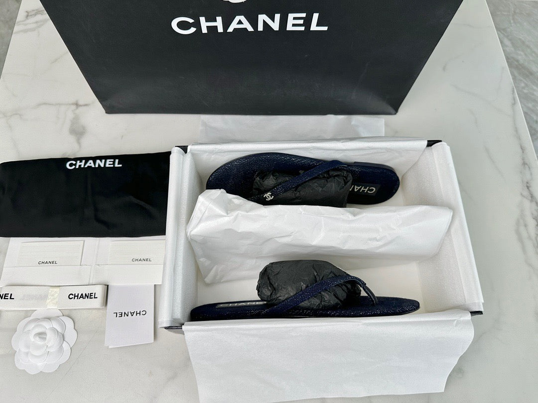24s Sandal #260