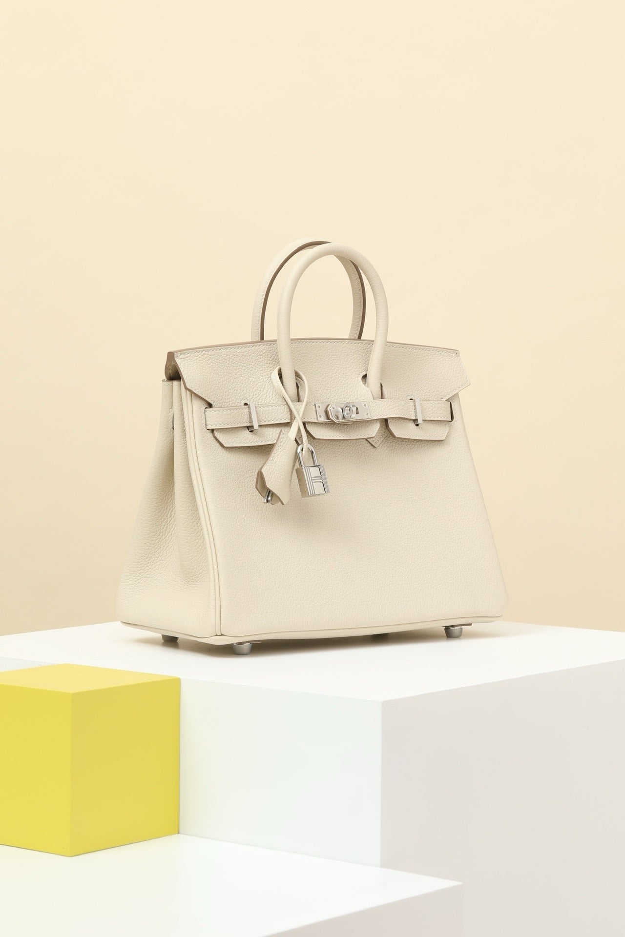 BK25 Milkshake White # 3884