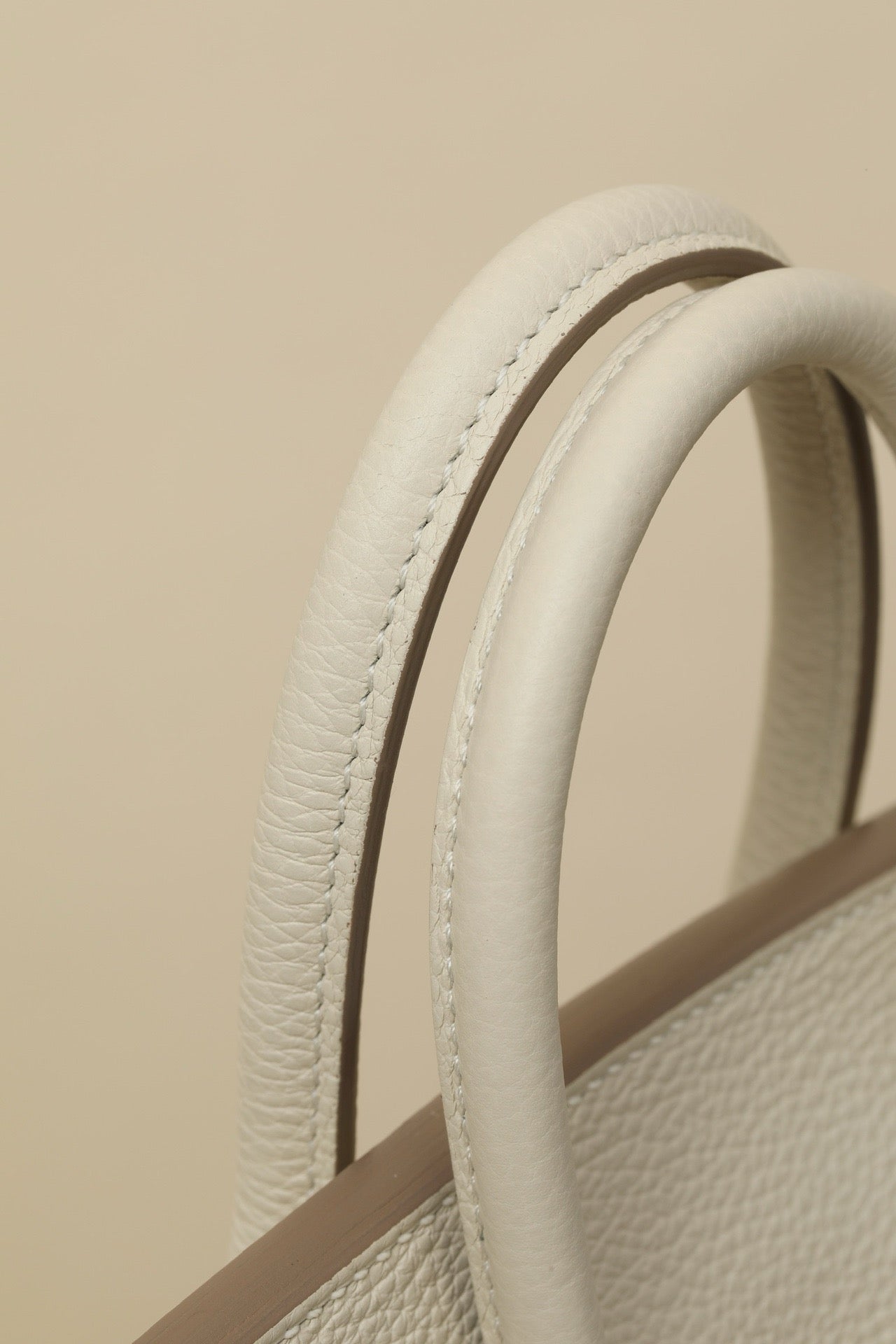 BK25 Milkshake White # 3885