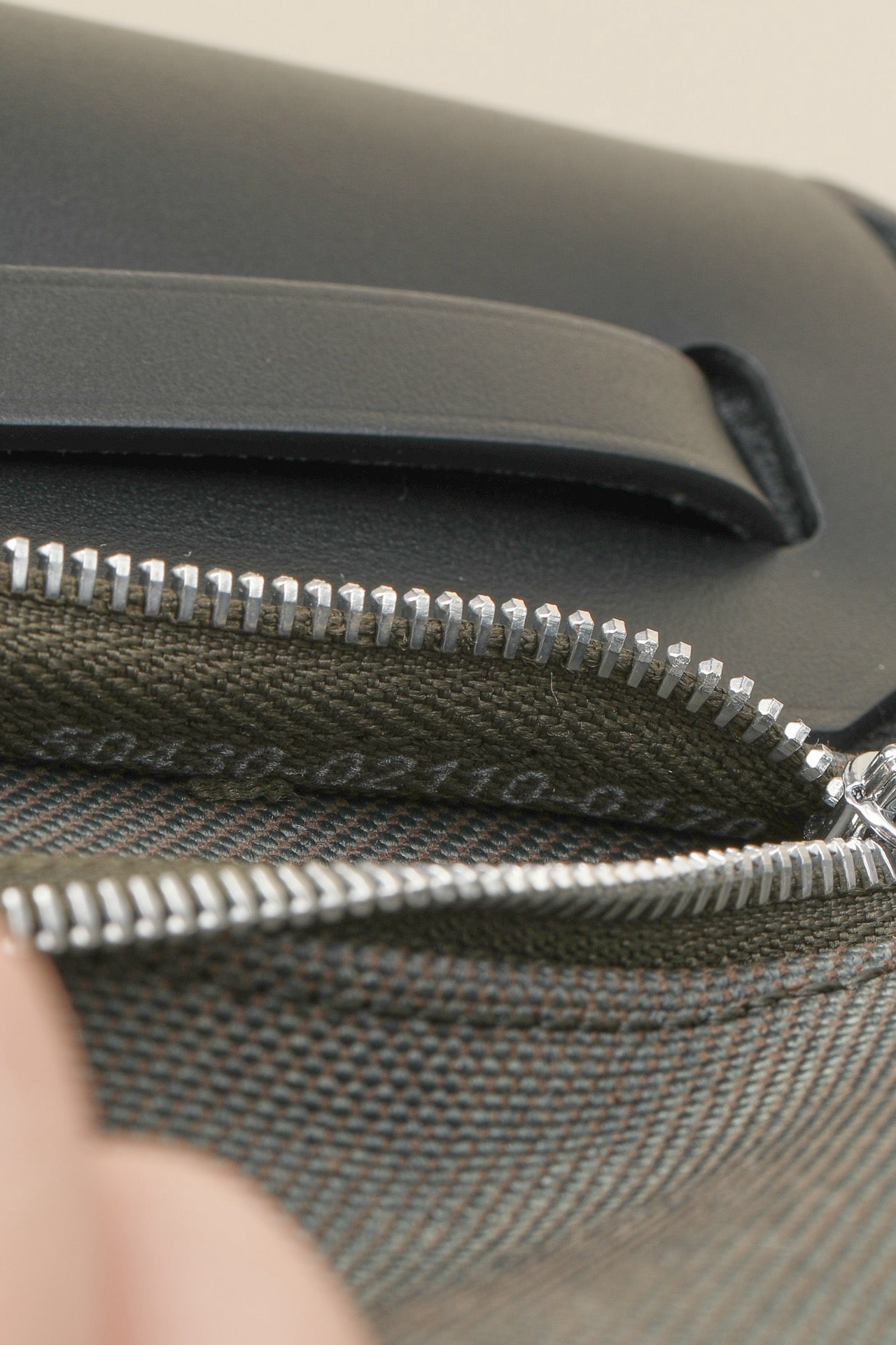 HB20 CK89 Black / Bronze Green  H Viking Canvas and Hunter Leather Shoulder Bag PHW #4635