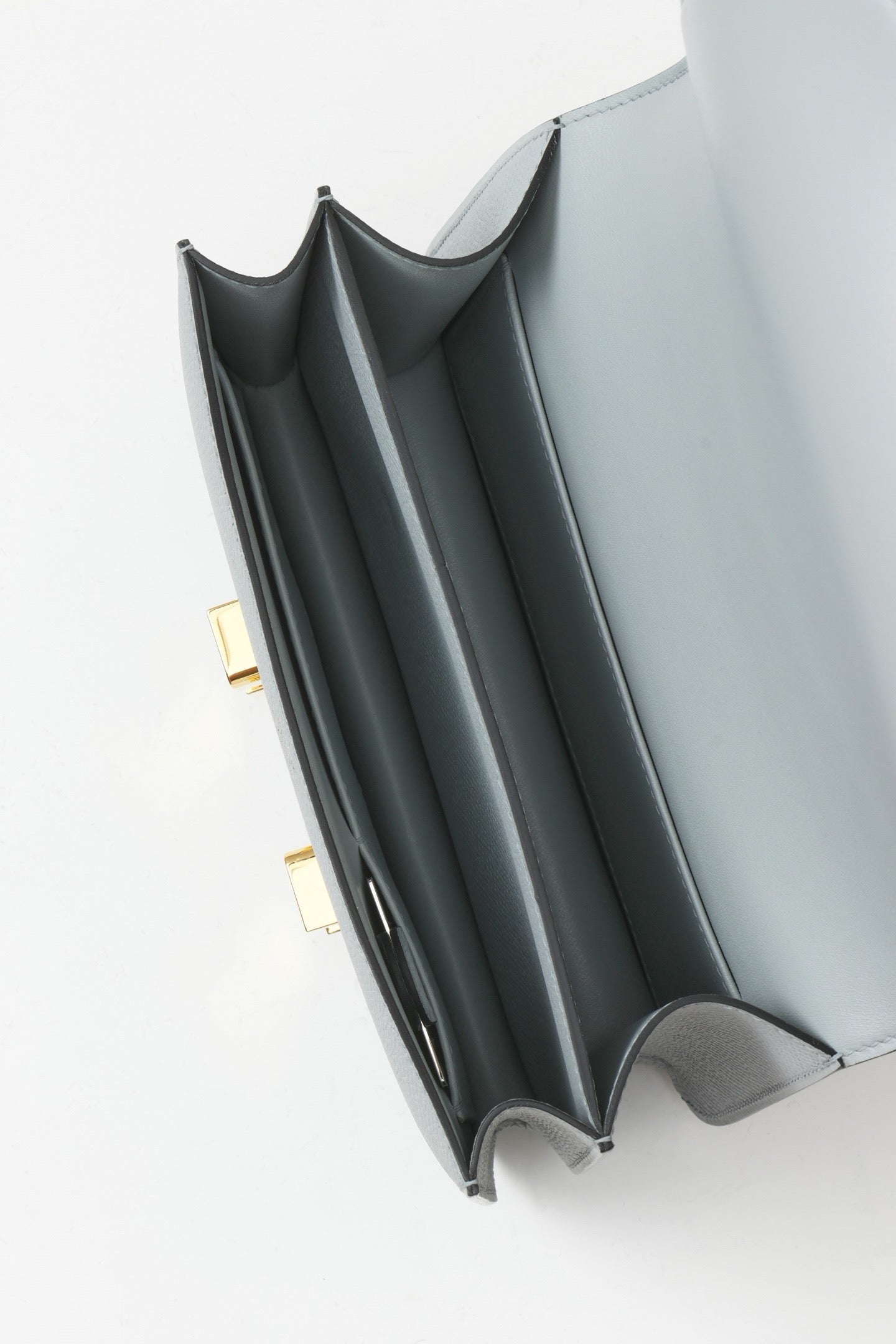 CJ19 19 cm ,  Glacier Blue Epsom leather GHW #4311