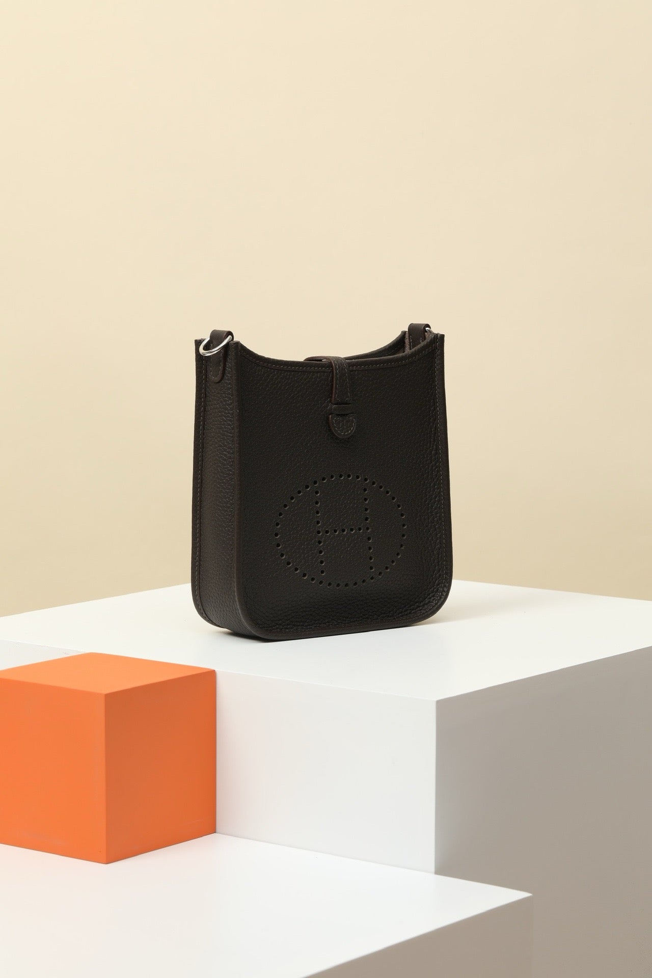 YF16 46 Ebony ,Clemence bull leather crossbody bag  , PHW #4425