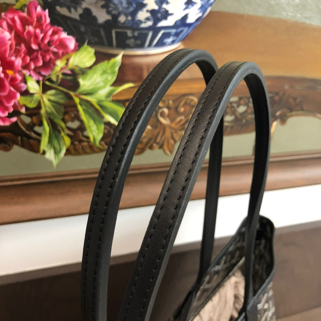 Artois MM Bag #699