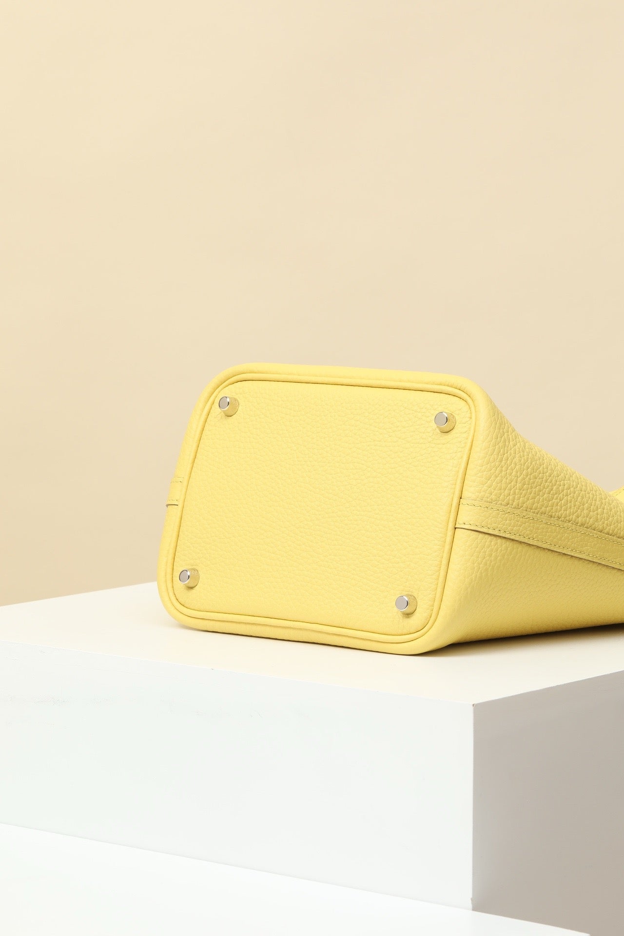 CL18 Lemon Yellow #3749