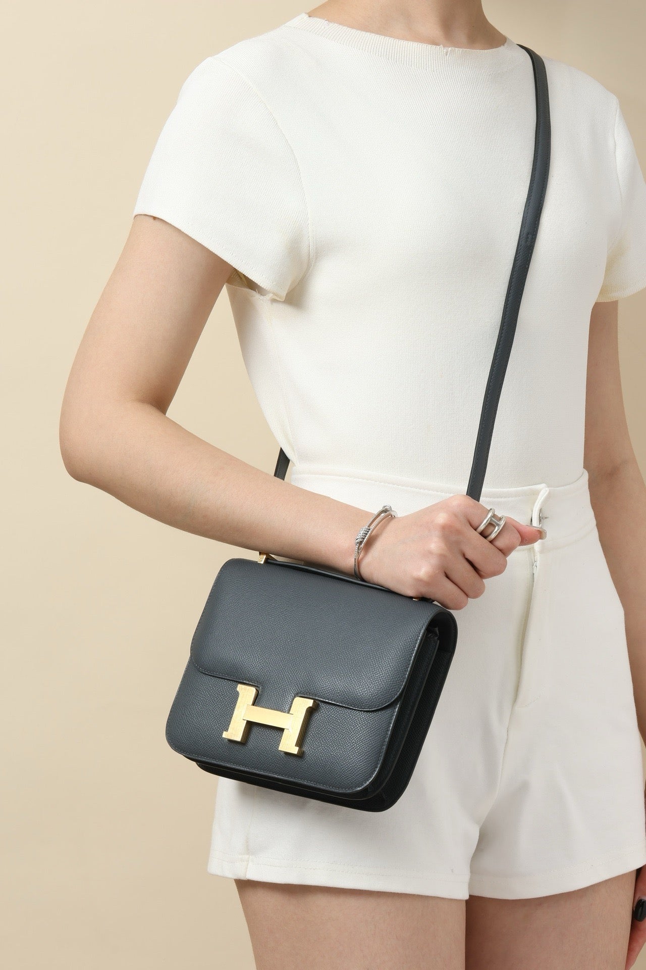 CJ19 19 cm , Smog Grey Epsom leather GHW #4322