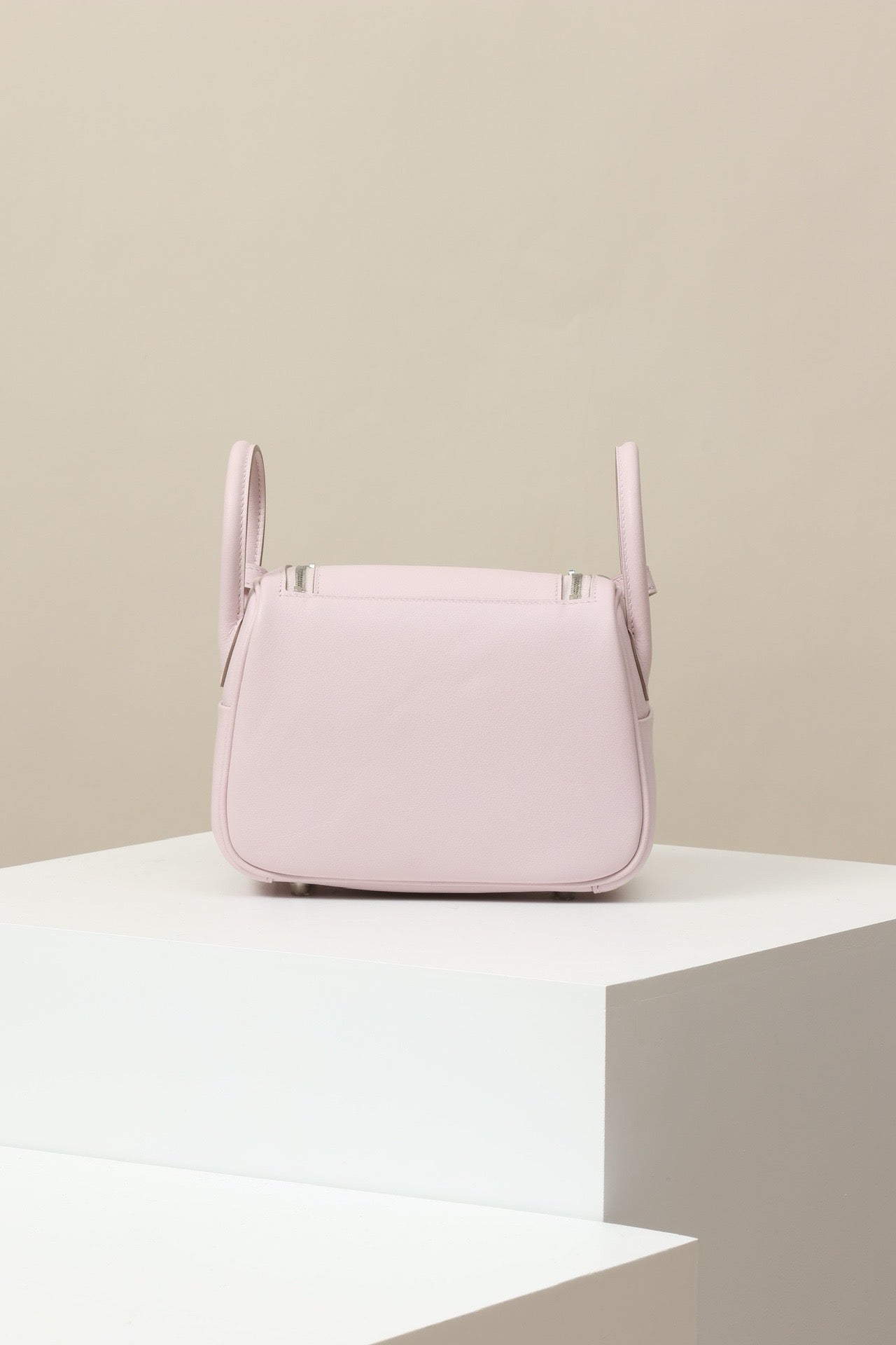 LD19 , Swift  , 09 Violet Reve / CK37 Gold  PHW #4620