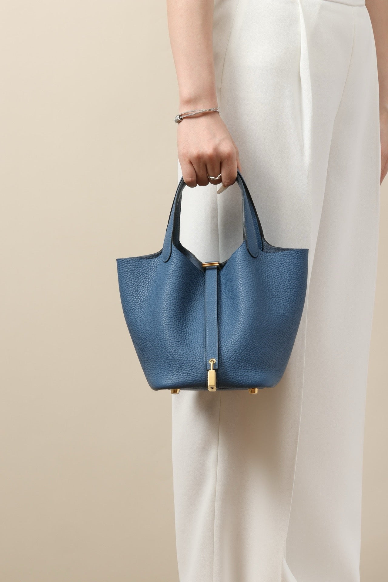 CL18 R2 Agate Blue GHW #4063