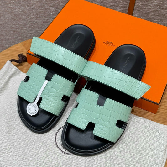 sandal alligator #2576