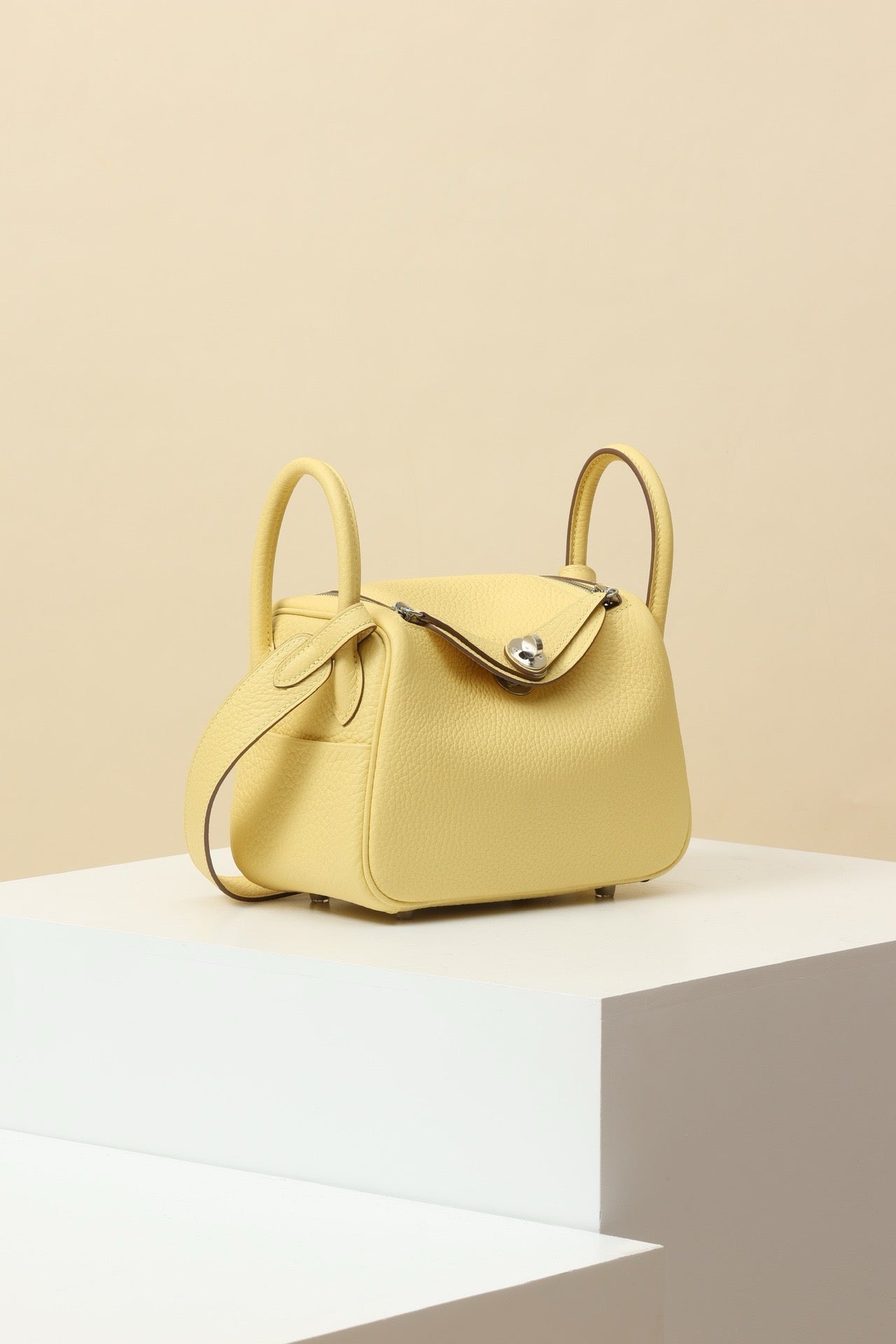 LD19 , Togo , 1Z Jaune Poussin / I2 Craie PHW #4584