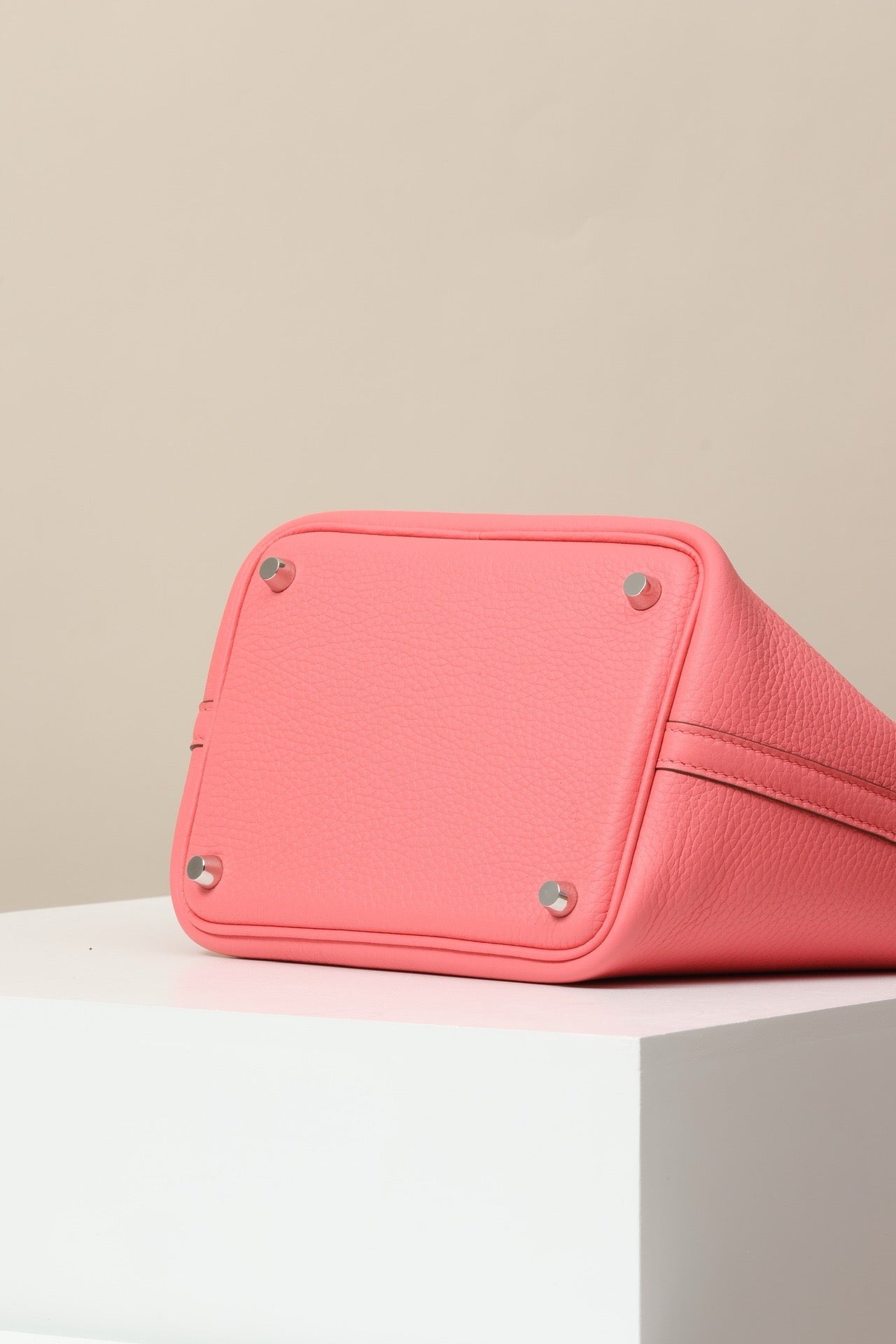 CL18 8W Lipstick Pink PHW #4085