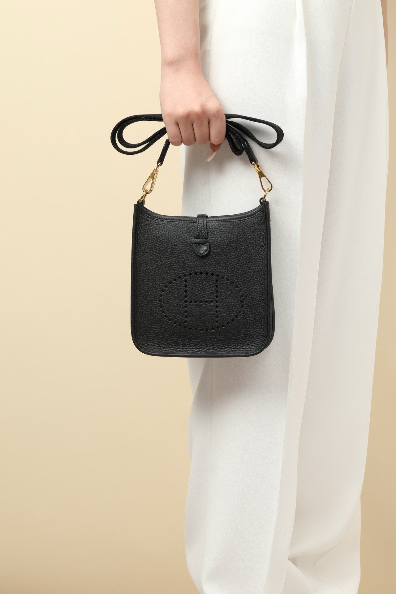 YF16 CK89 BlackClemence bull leather crossbody bag  ,GHW#4443