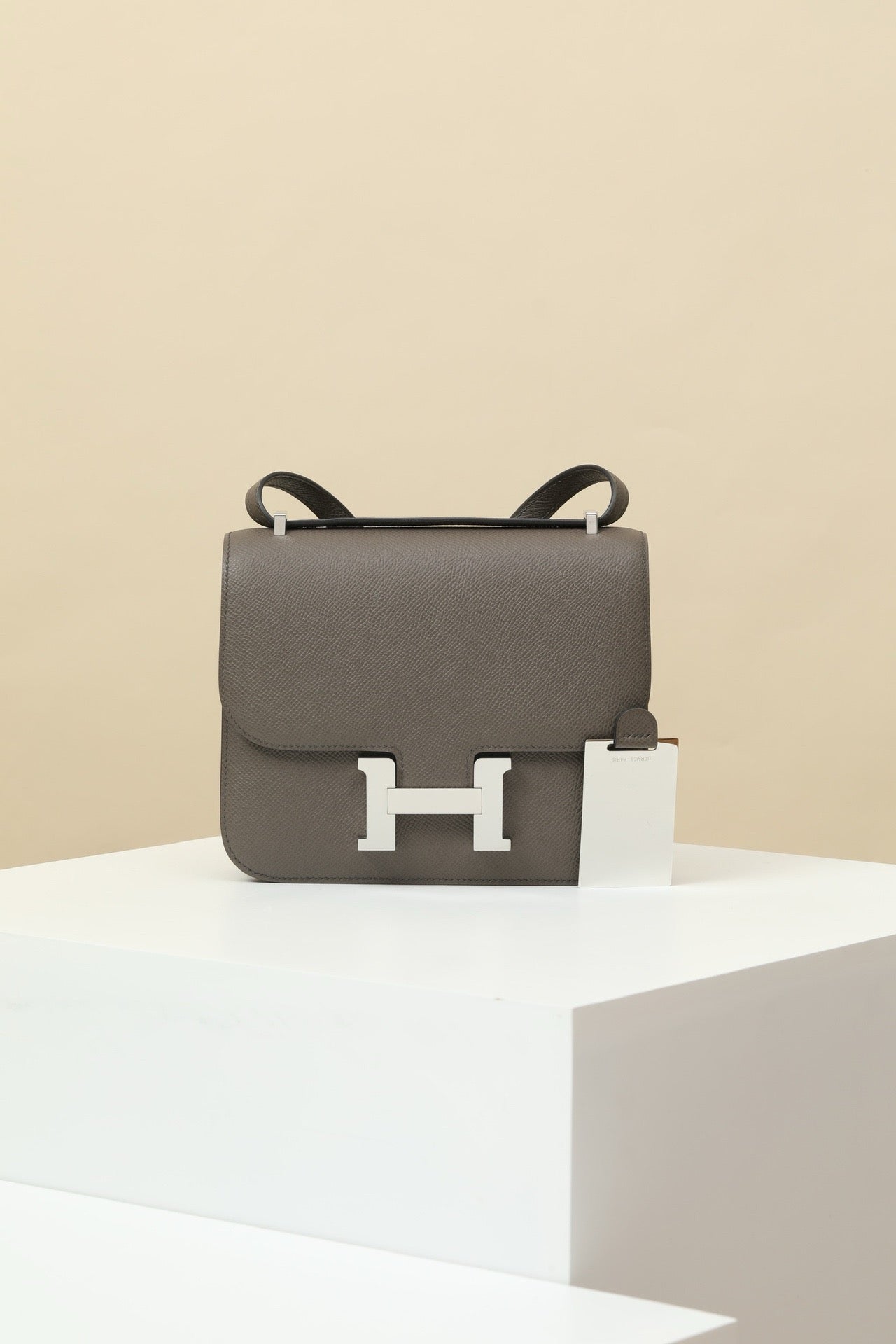 CJ19 19 cm , Pewter Grey Epsom leather PHW #4331