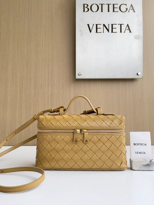 BV Bang Bang Vanity Case #577