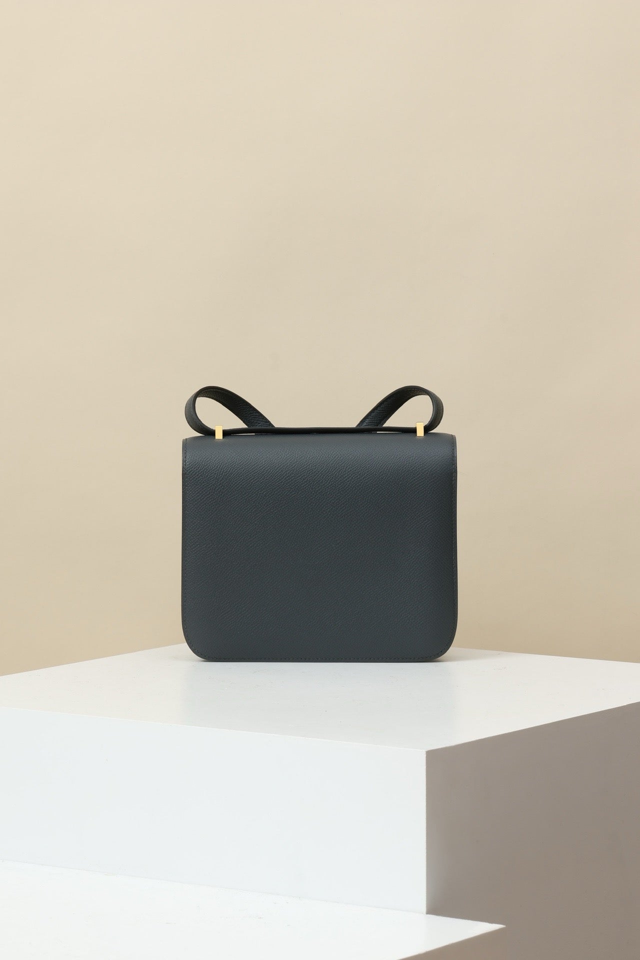 CJ19 19 cm , Smog Grey Epsom leather GHW #4322