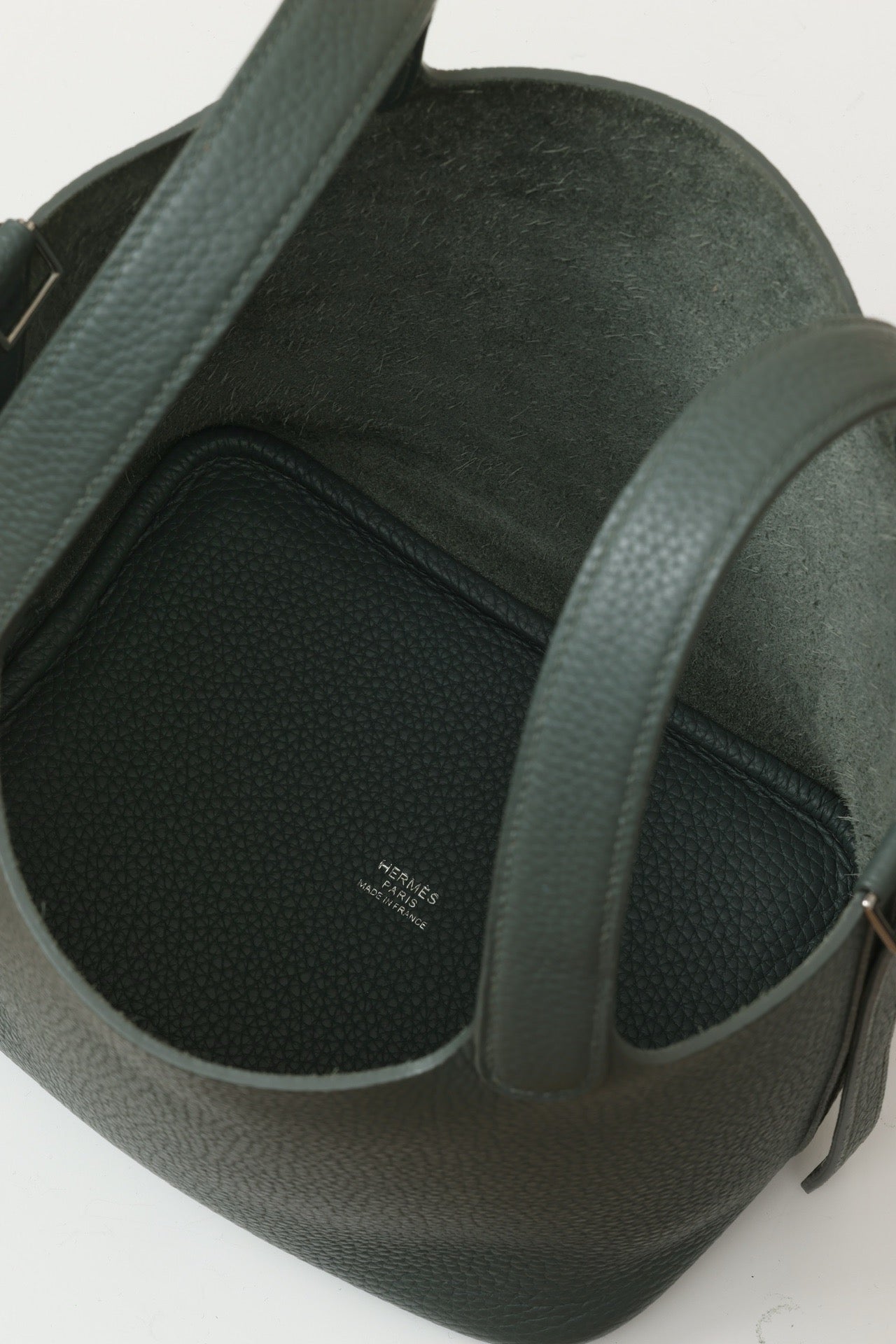 CL18  63 Almond Green PHW #4094