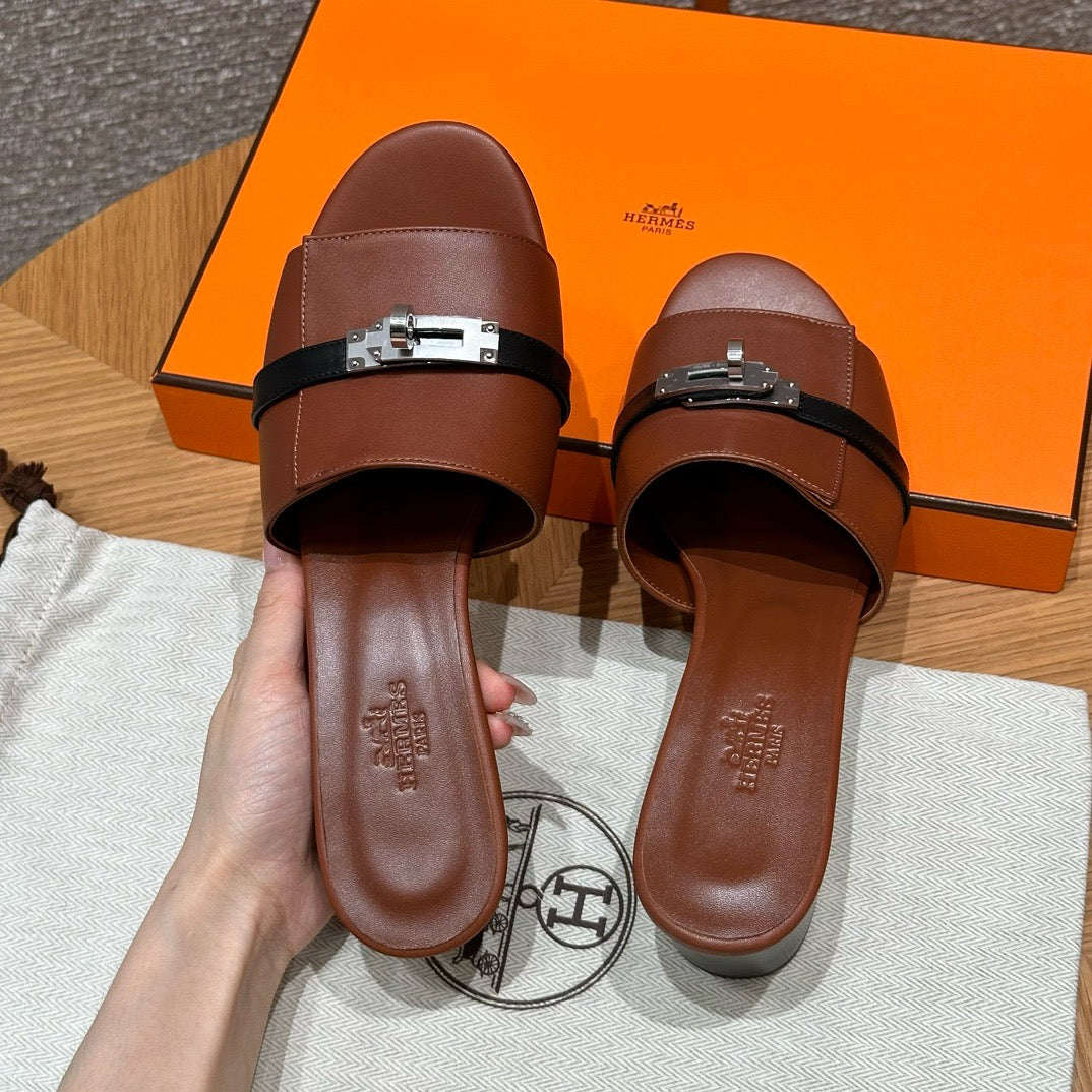 Sandal #3077
