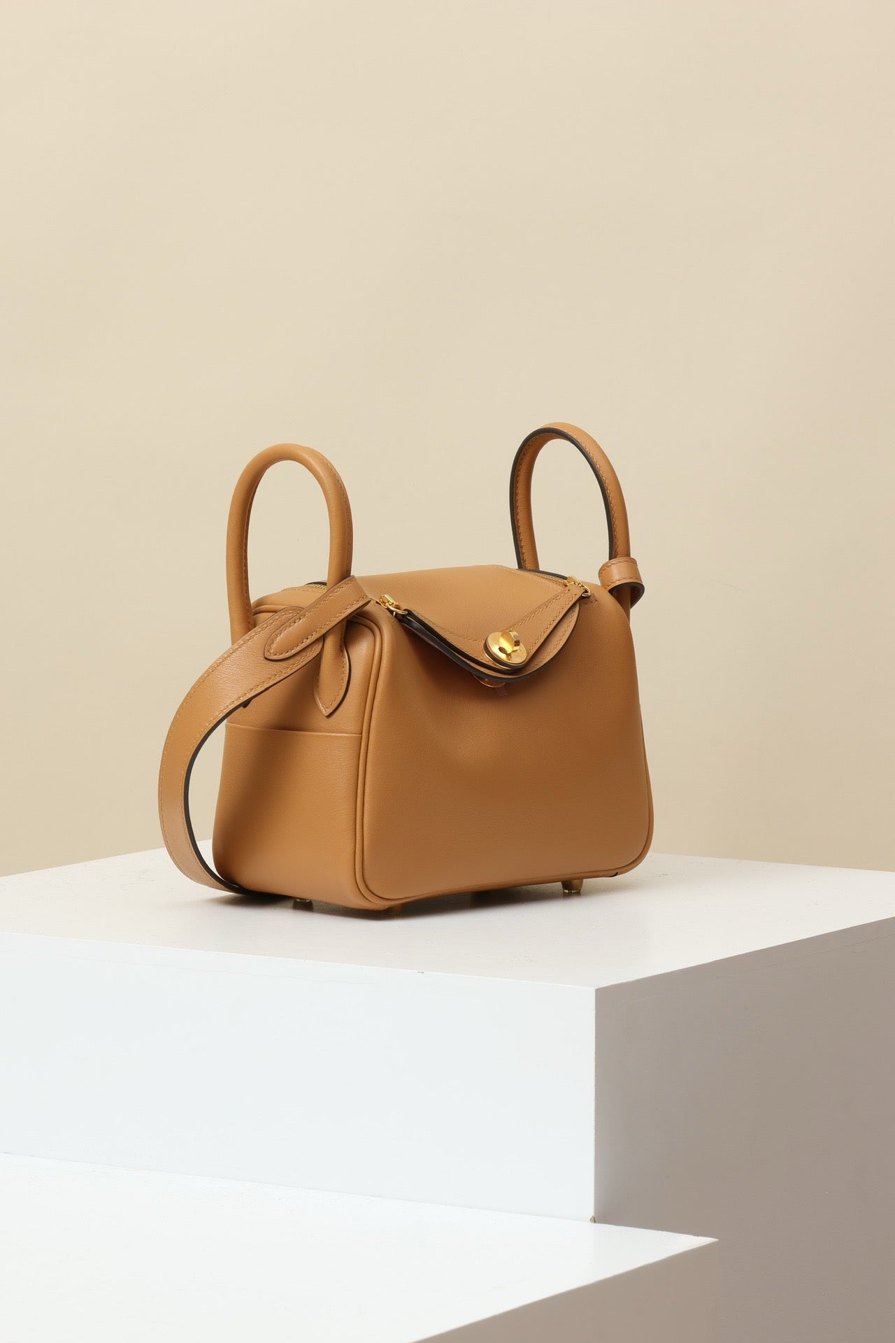 LD19 , Swift  , OM Biscuit / X9 Mauve Sylvestre GHW #4625