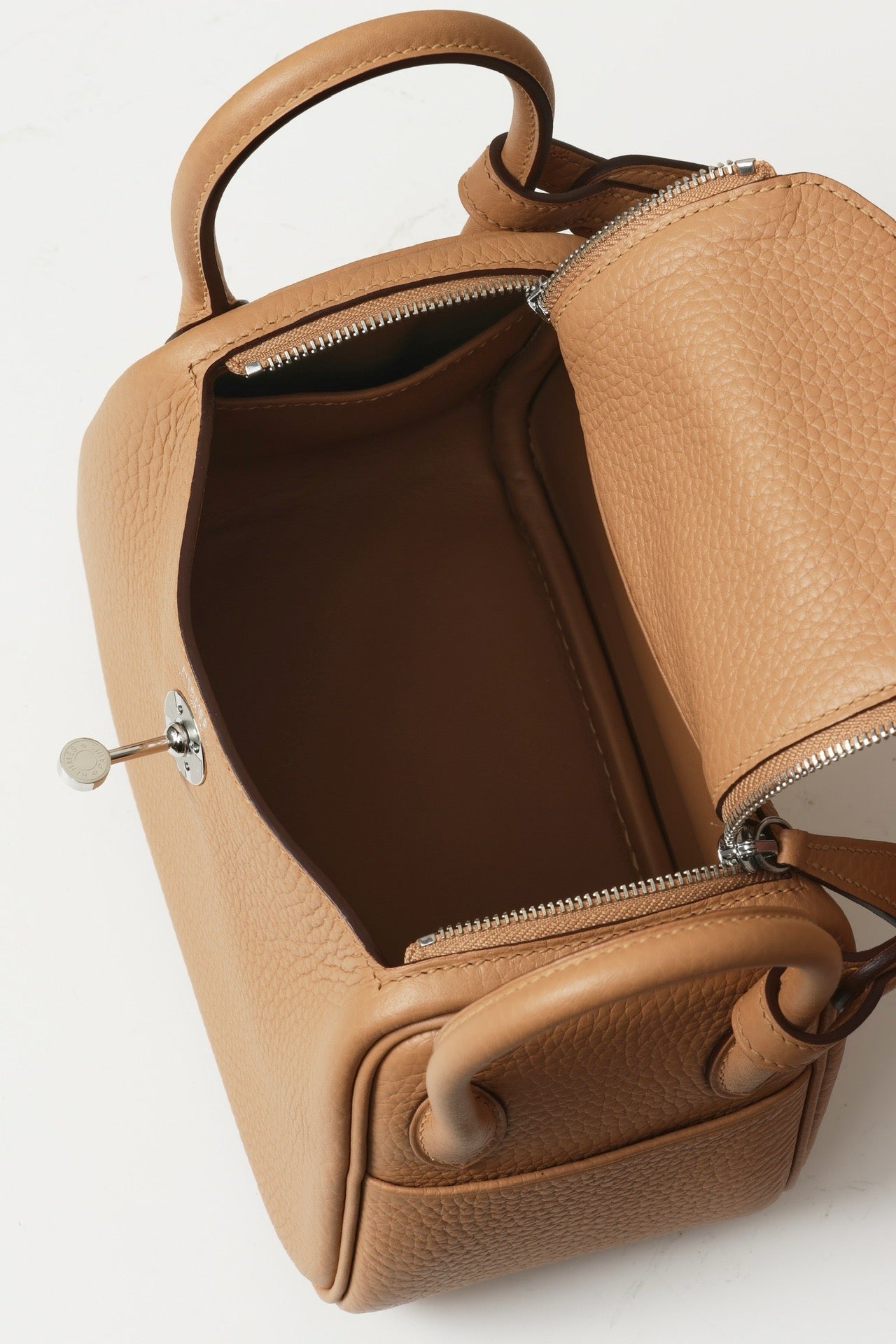 LD19 , Togo ,  OM Biscuit PHW #4606