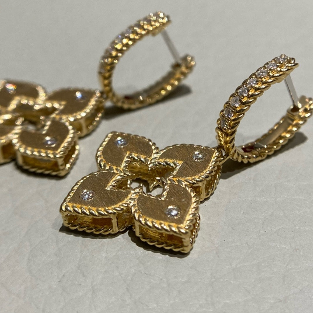 روبرتوكوين اقراط ذهب عيار 18 , 9.5 جرام , الماس vvs