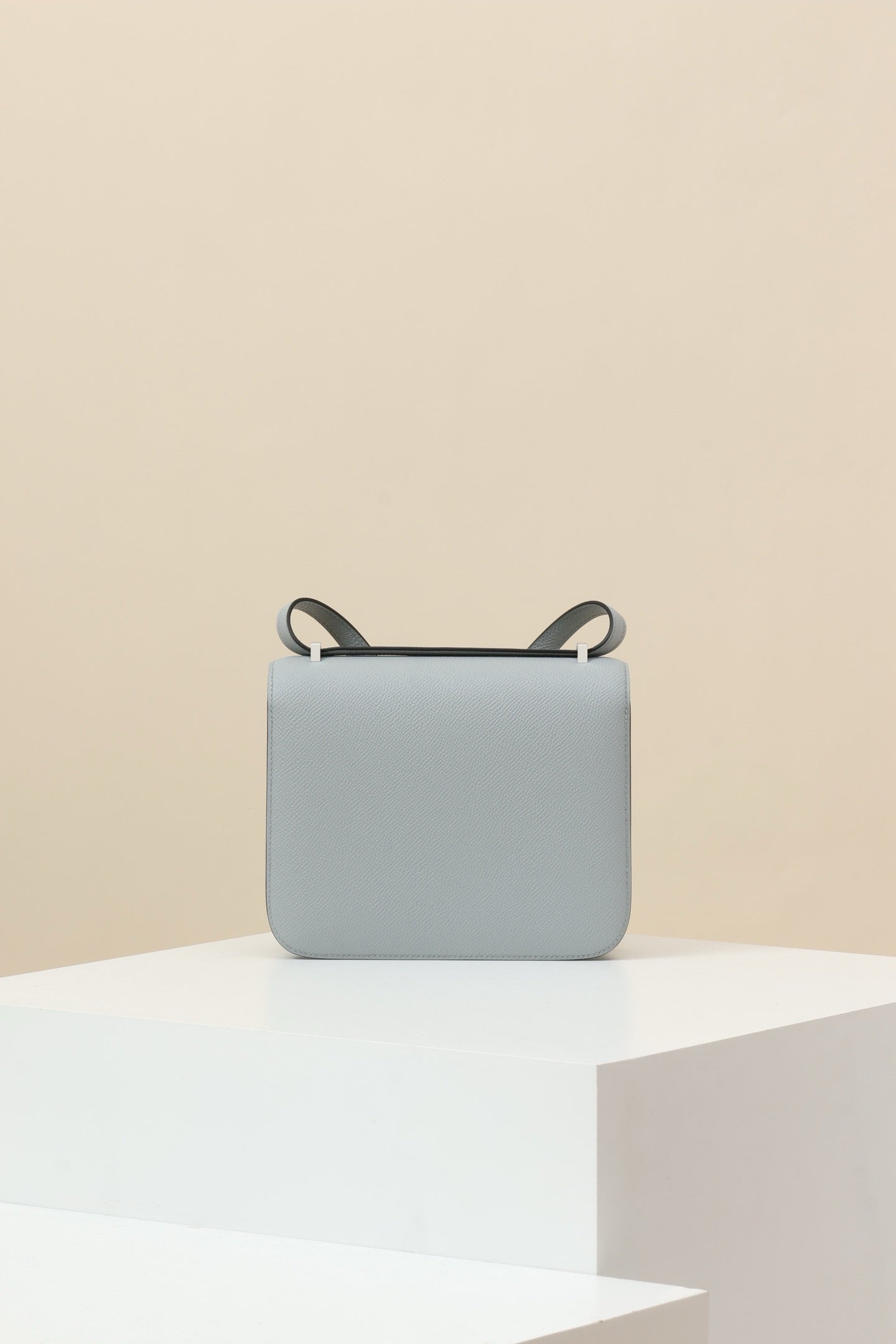 CJ19 19 cm ,  Glacier Blue Epsom leather PHW #4312