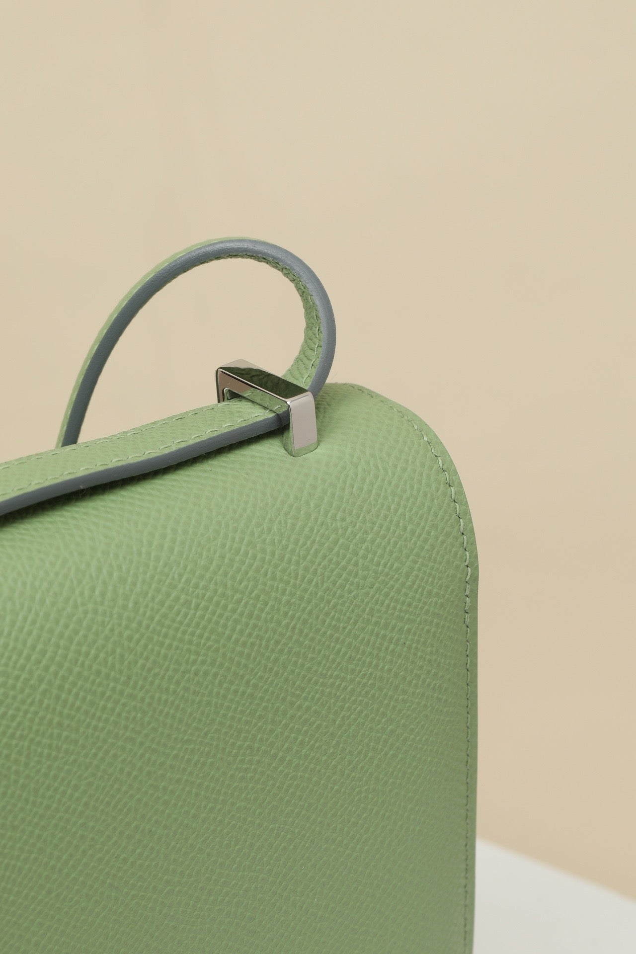 CJG24 ,  3I Avocado Green / Tricolor Clasp,  EVE leather with shiny #4386