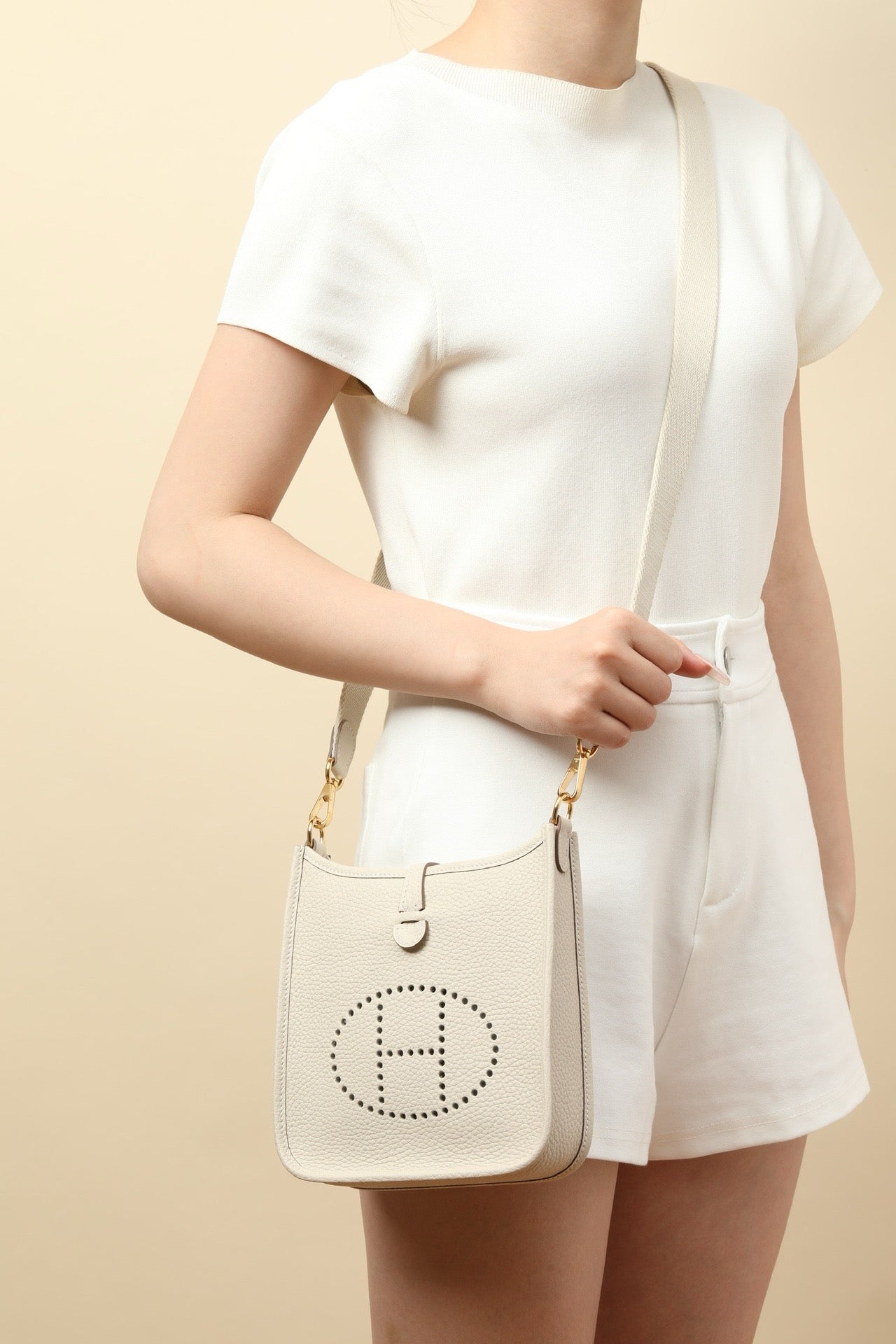 YF16 CC10 Milkshake White Clemence bull leather crossbody bag  ,GHW#4433
