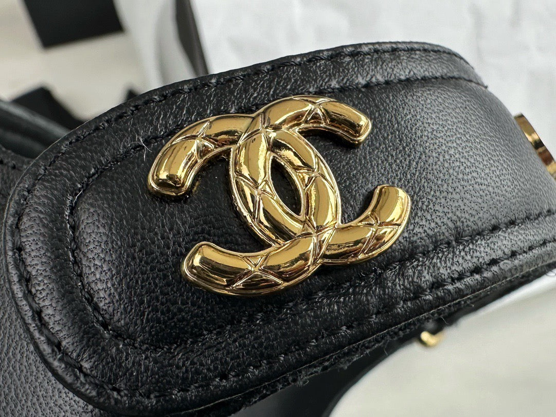 24s Sandal #368