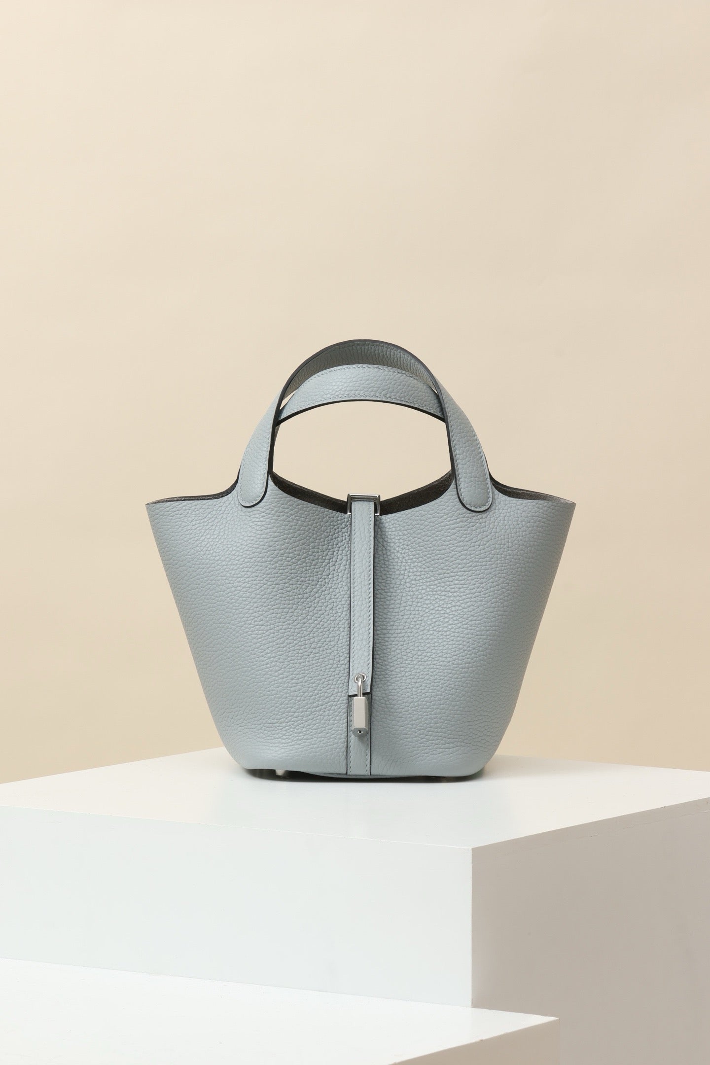 CL18 8U Glacier Blue PHW #4110