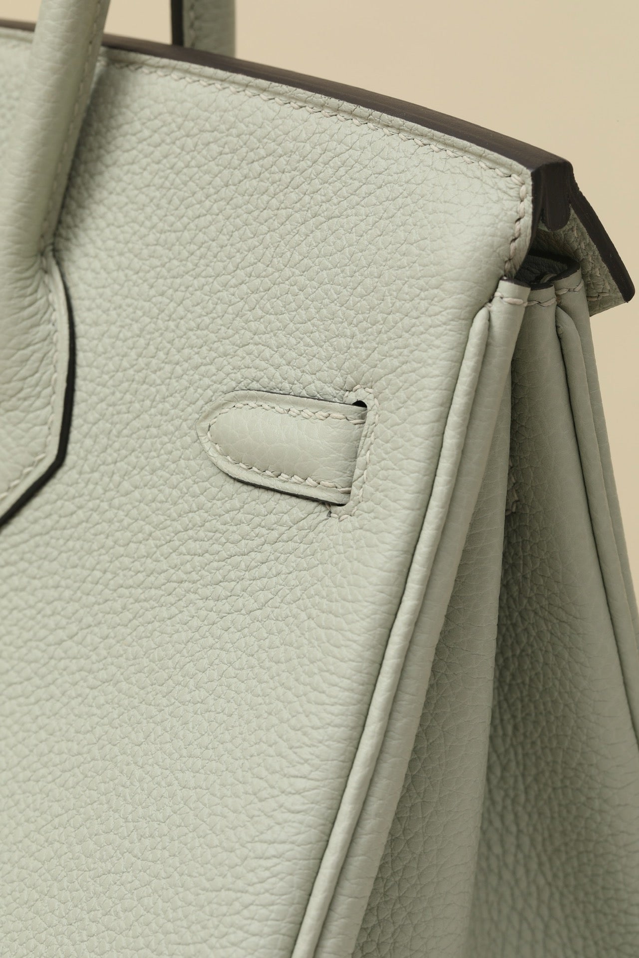 BK25 Crystal Gray # 3888