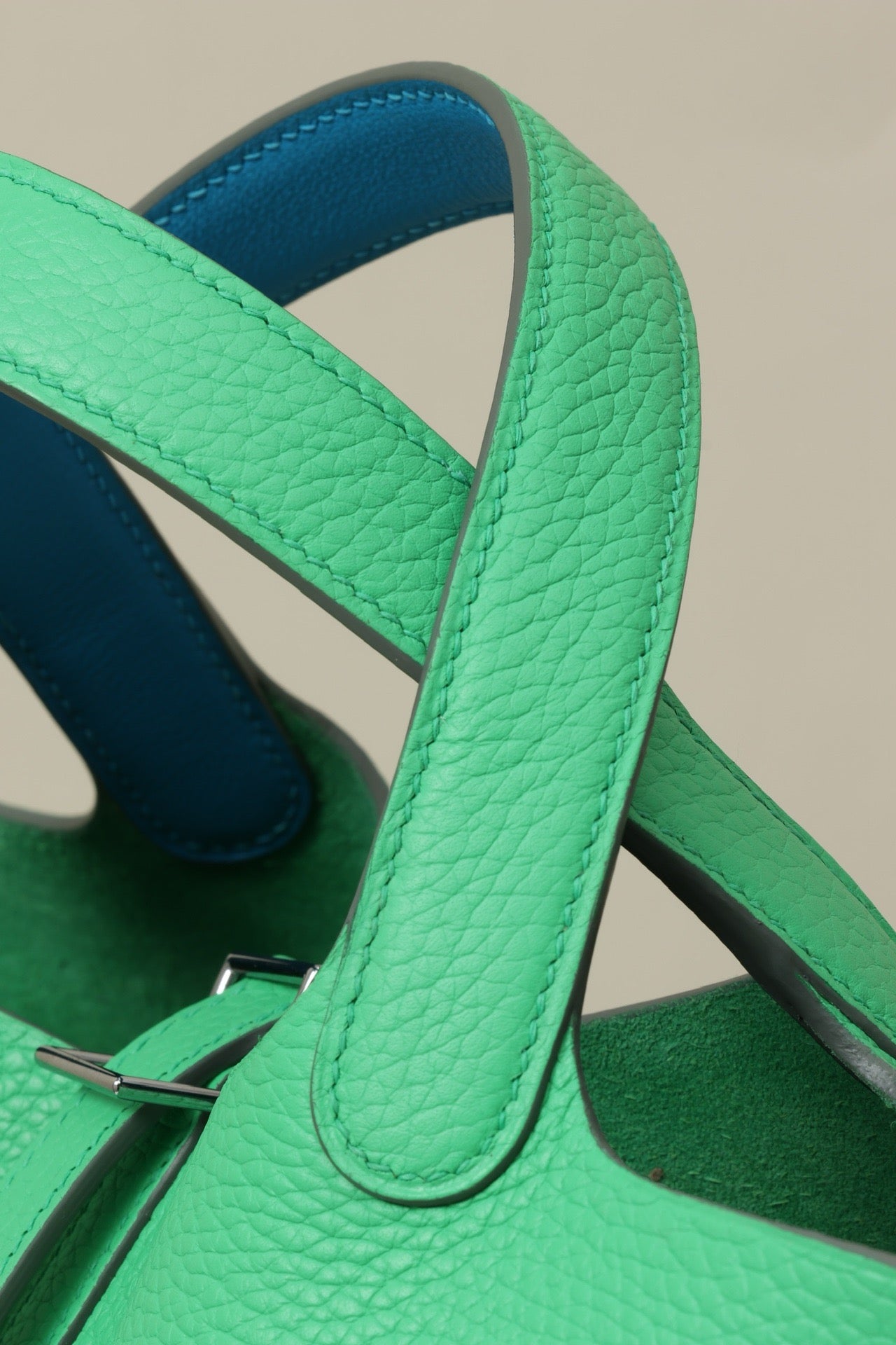 CL18 OZ Comic Green / 0F Florida Blue PHW #4062