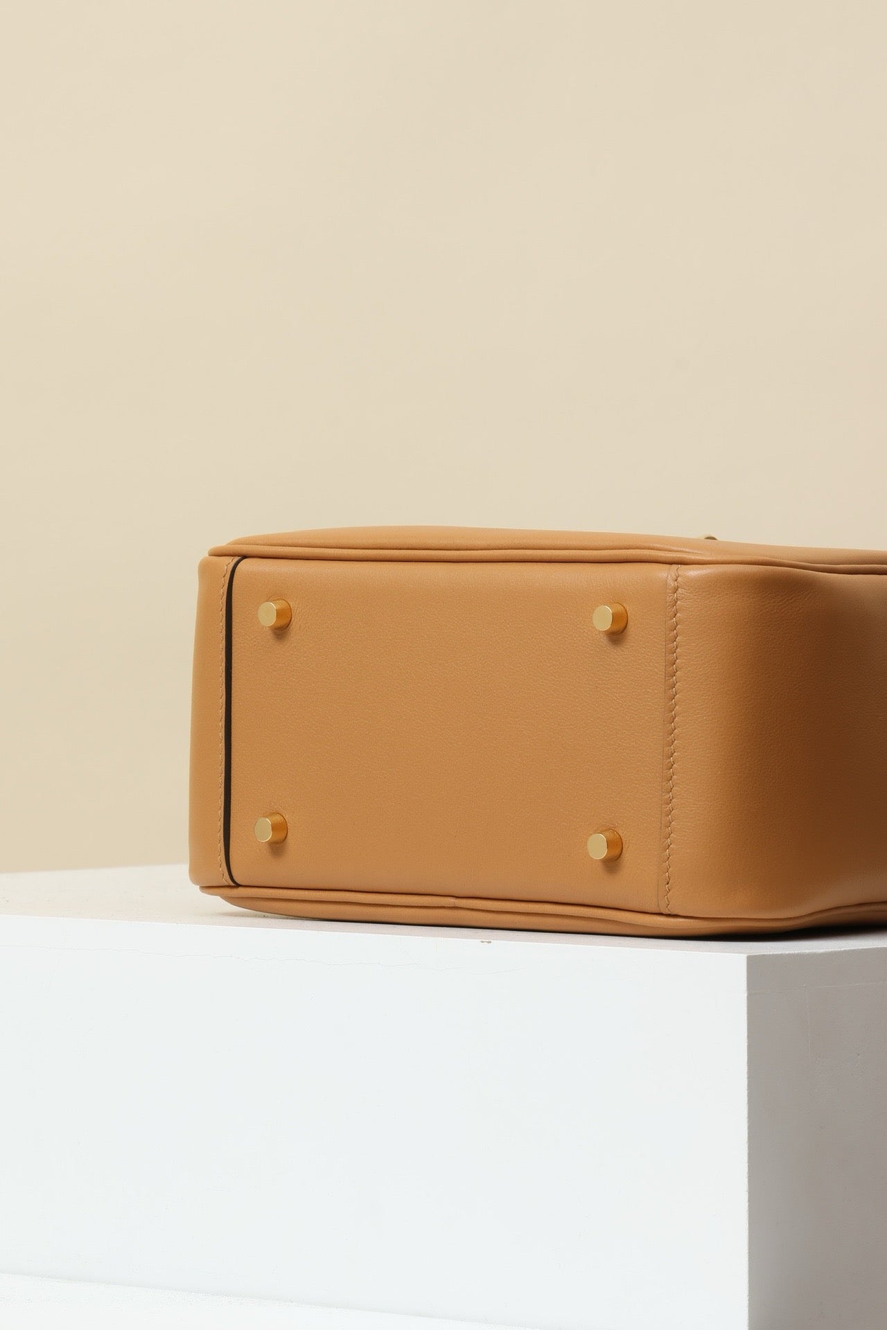 LD19 , Swift  , OM Biscuit / X9 Mauve Sylvestre GHW #4625