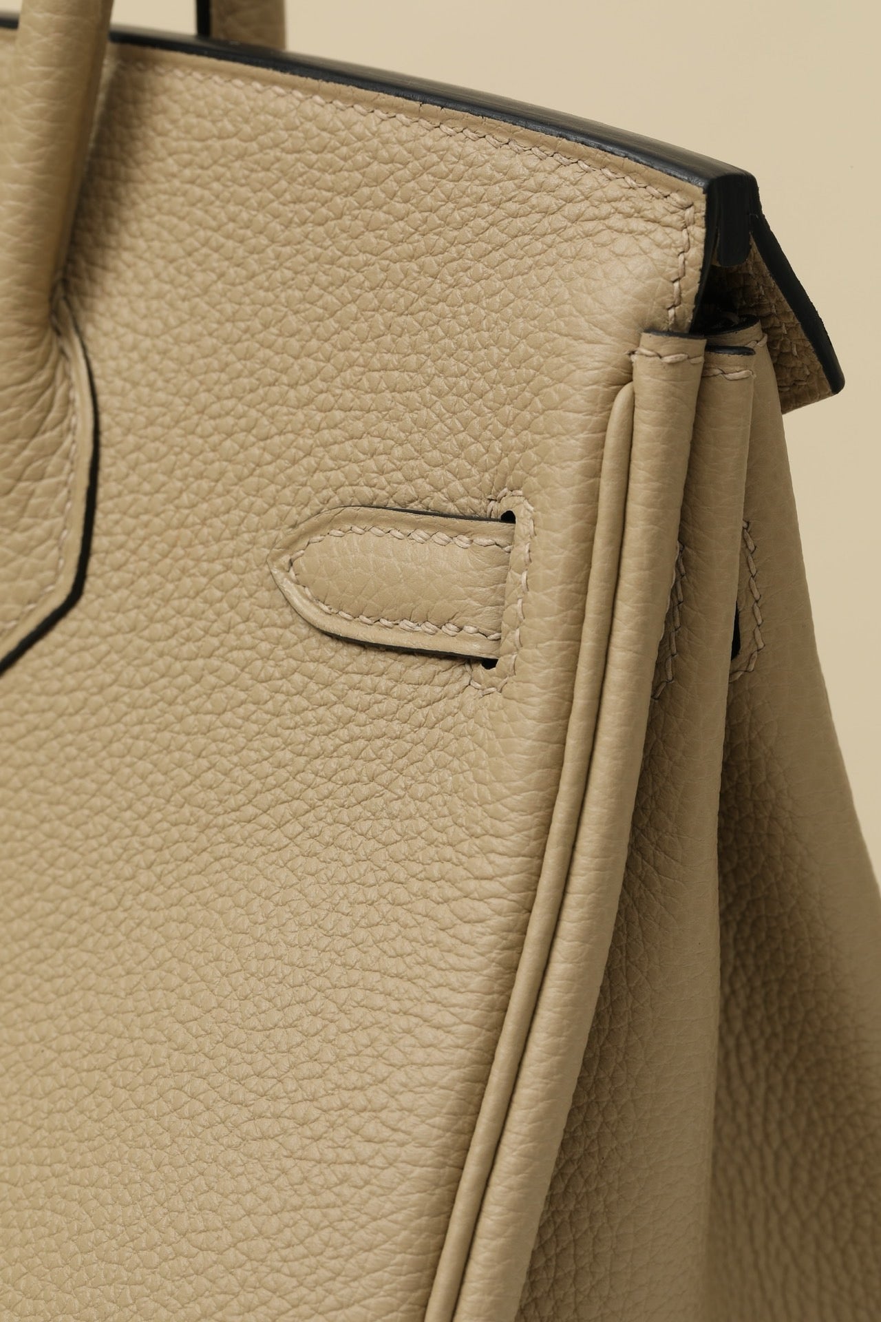 BK25 Trench Gray # 3877