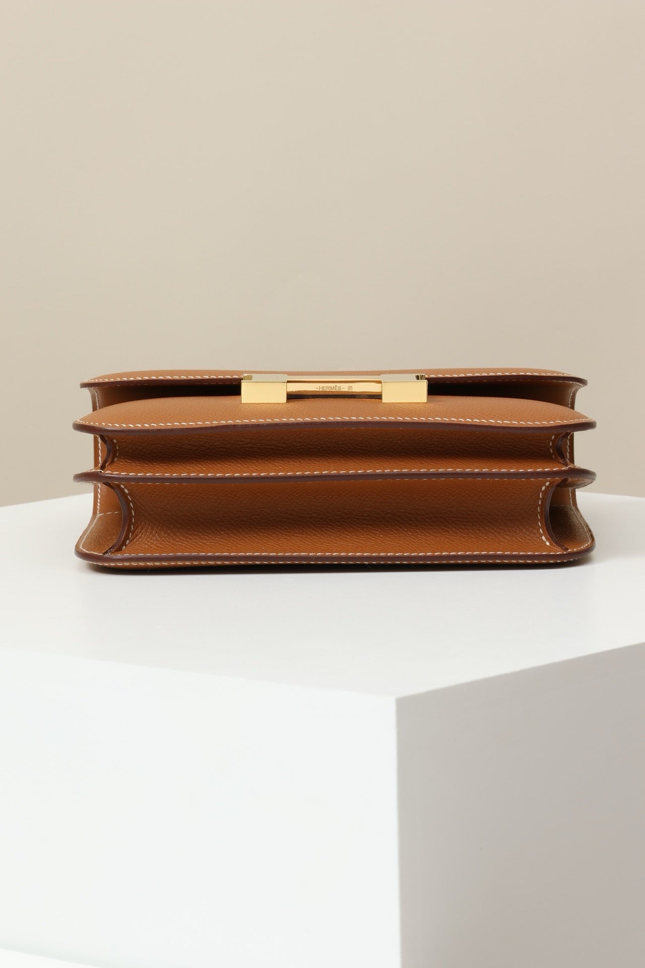 CJ19 19 cm ,  Gold Brown Epsom leather GHW #4298