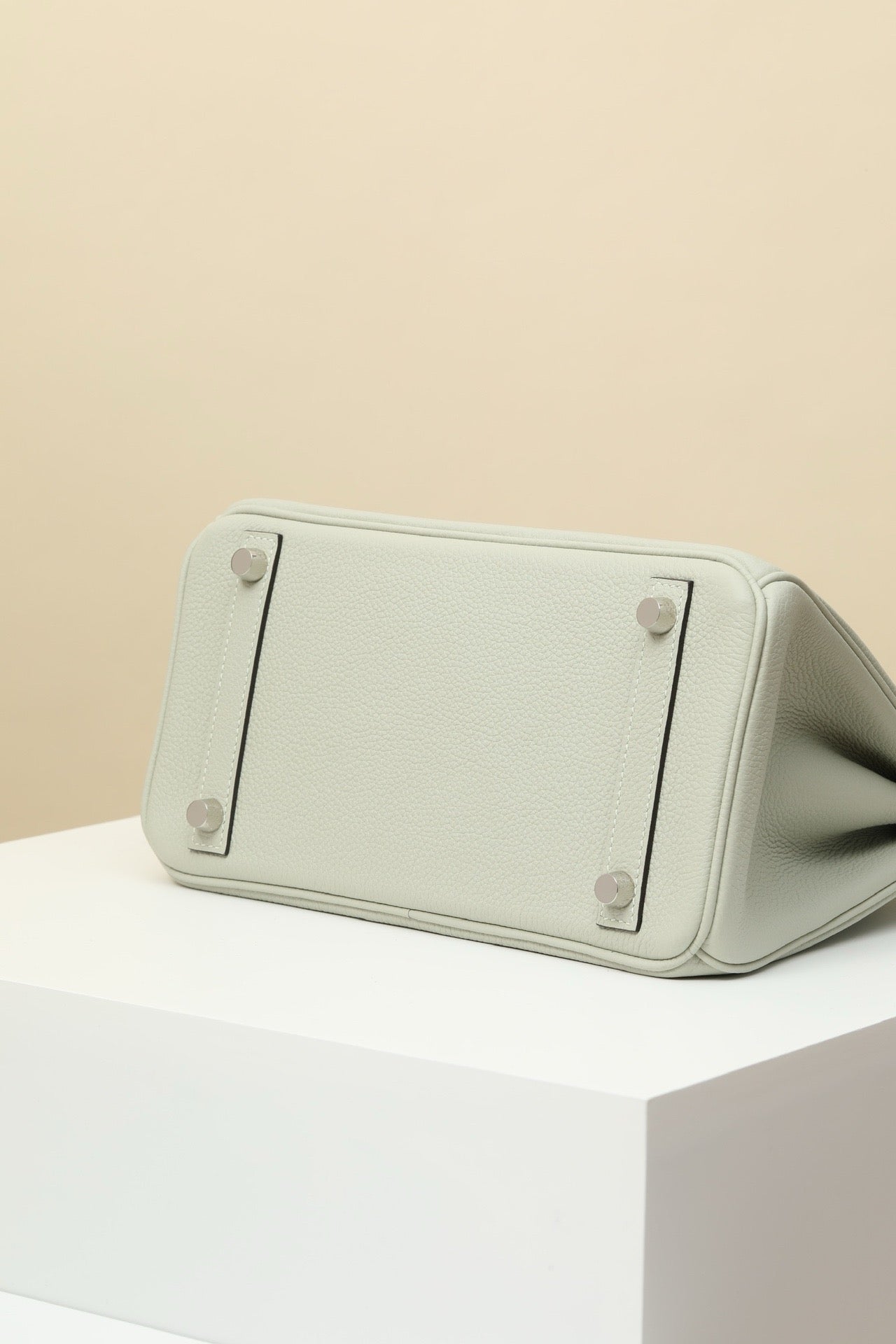 BK25 Crystal Gray # 3888