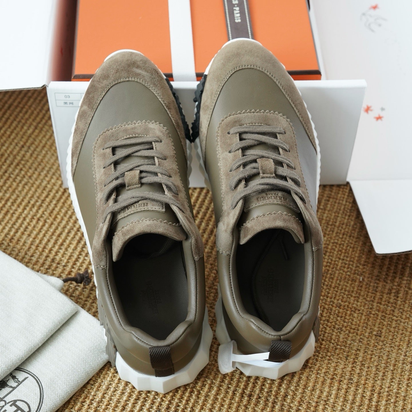 HSneakers