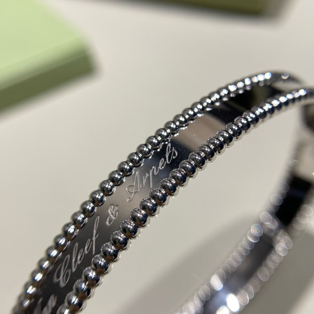 اسوارة فان كليف ذهب عيار 18, الماس vvs1