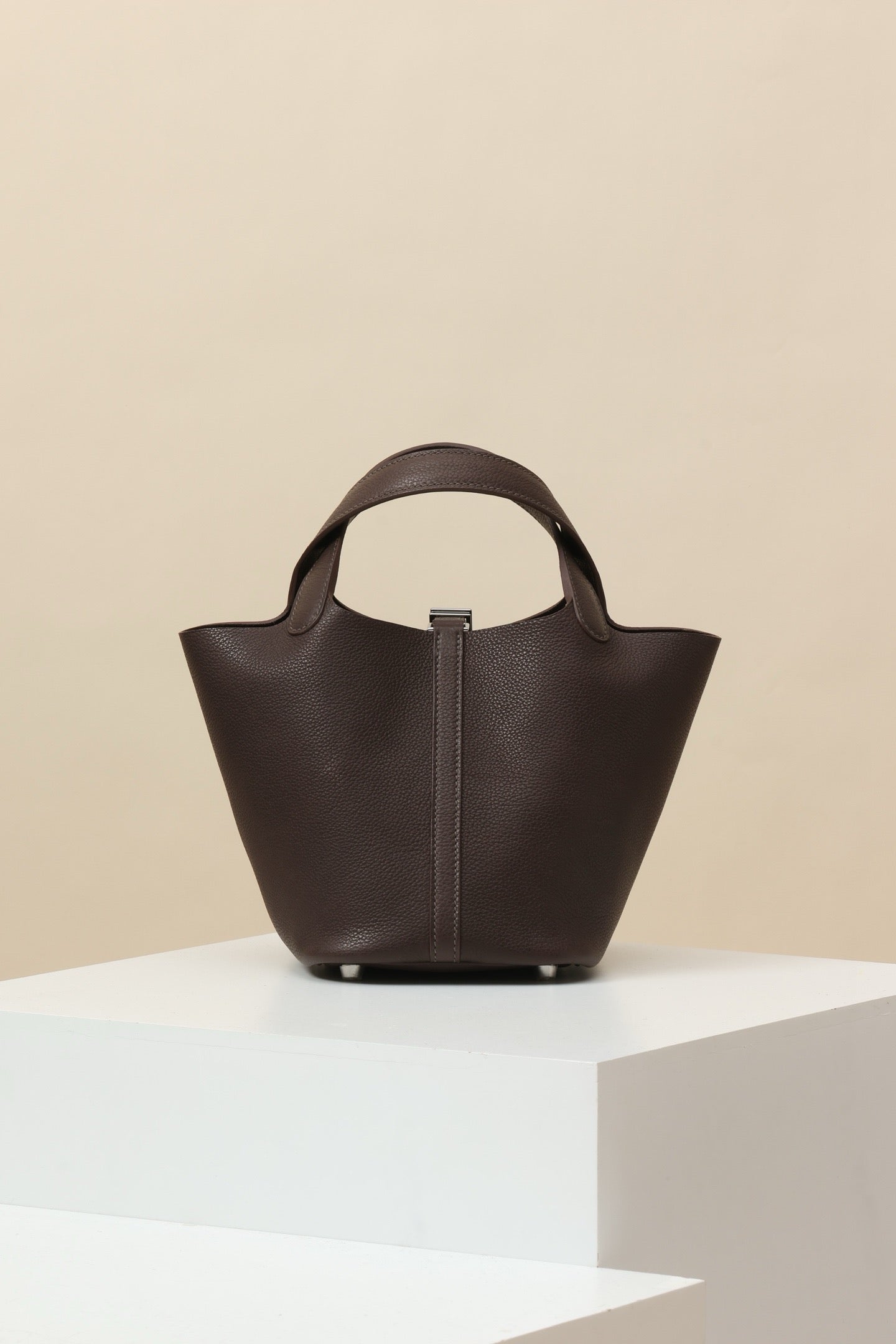 CL18 46 Ebony Color PHW #4113