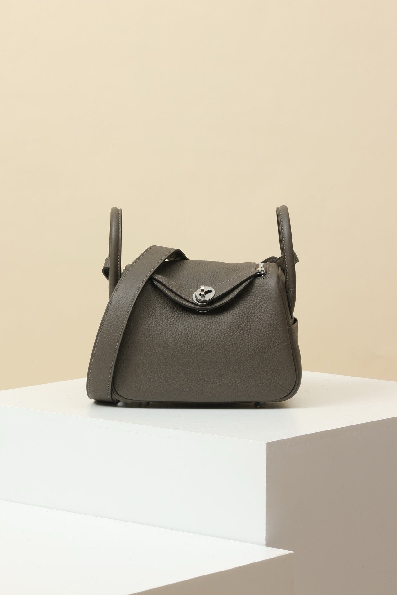 LD19 , Togo , 8F Etain PHW #4585