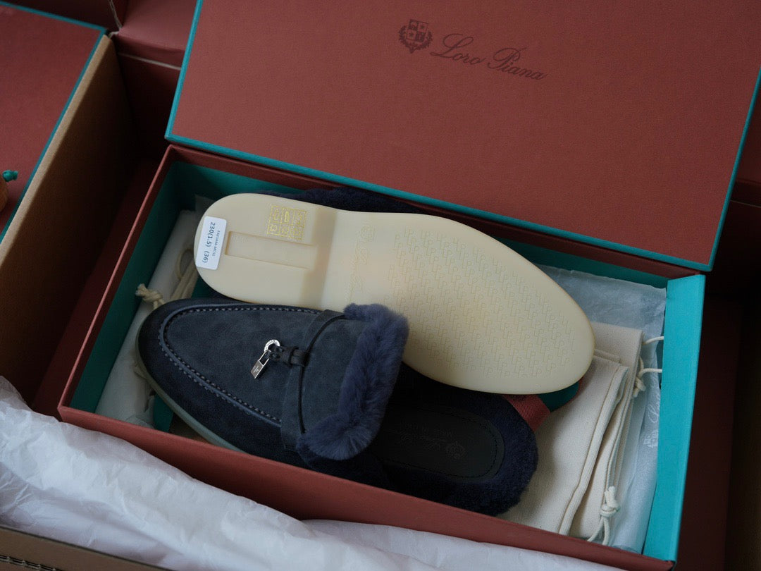 Charms Walk Loafer #218