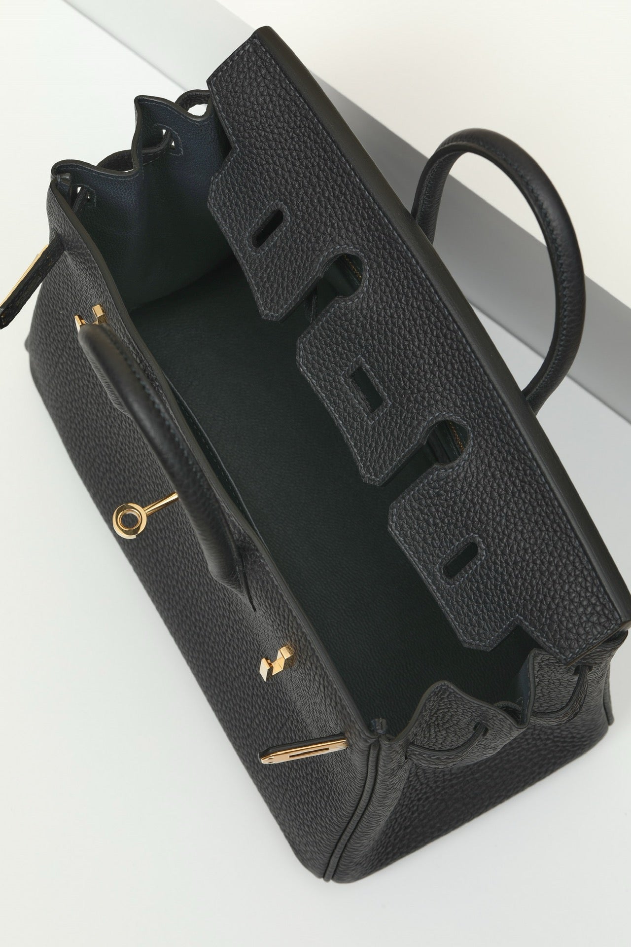 BK25 Black Tweed #3860