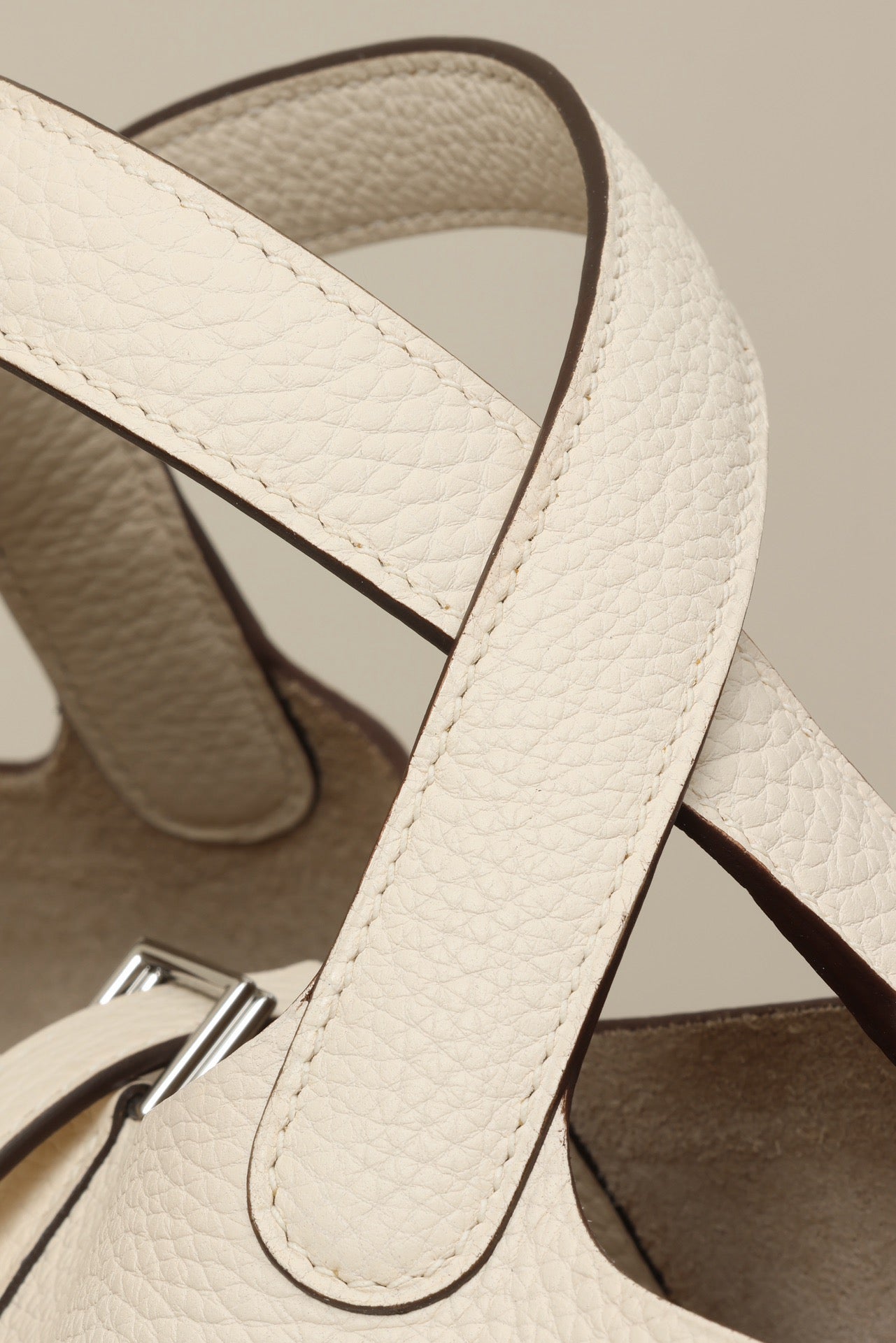 CL18 I2 Cream White PHW #4089