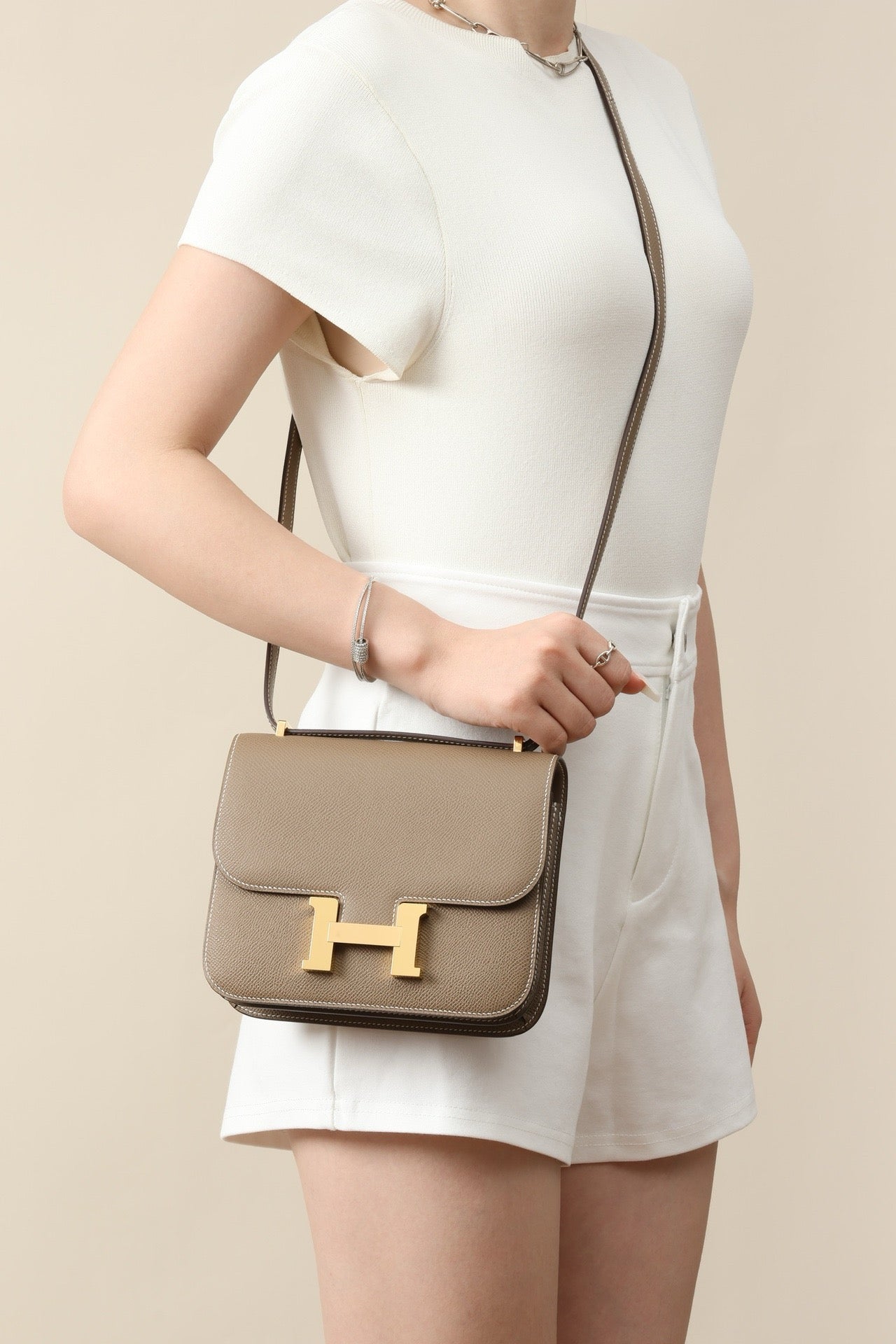 CJ19 19 cm ,   Elephant Grey Epsom leather GHW #4315