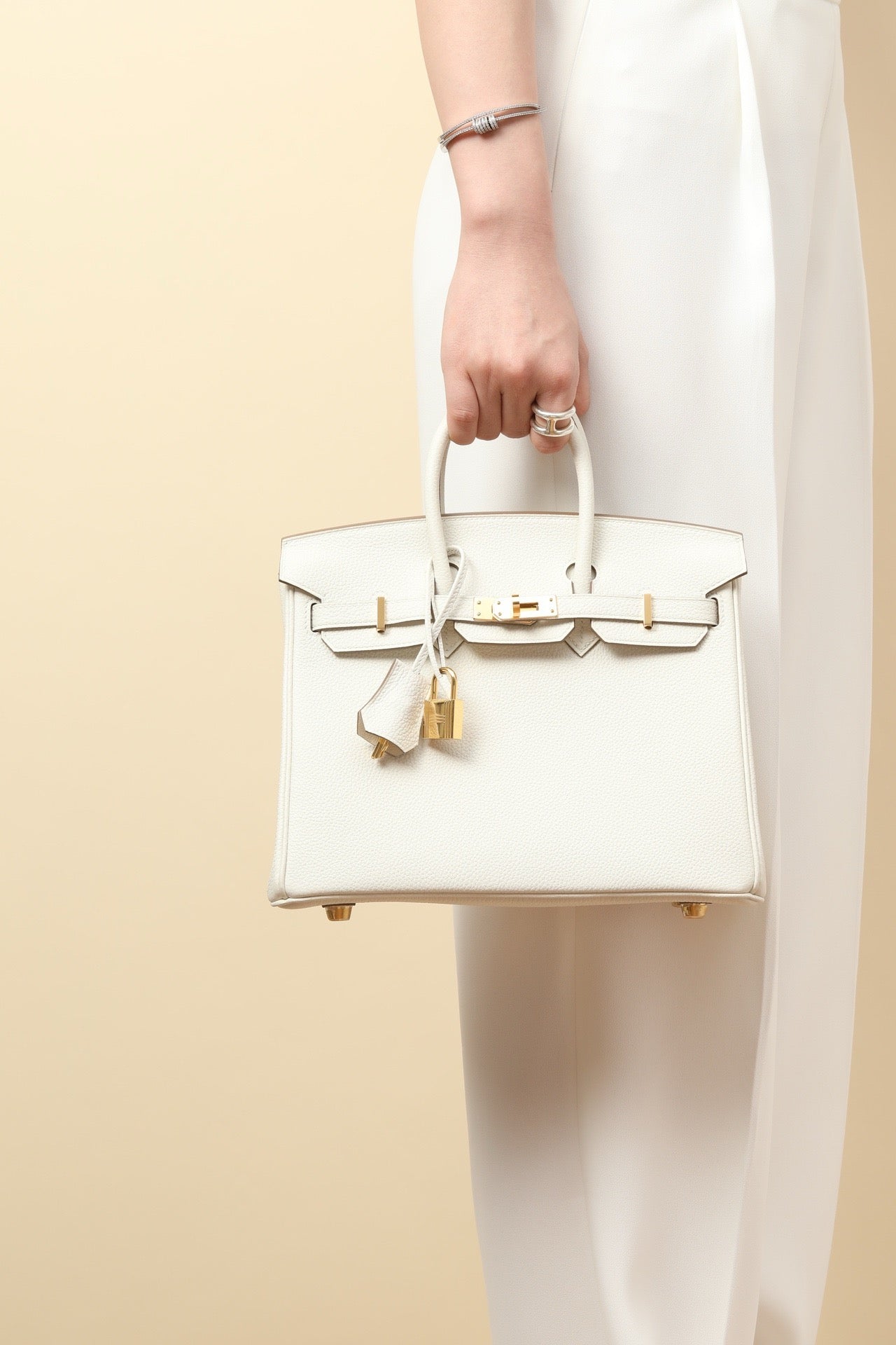 BK25 Mushroom White # 3883