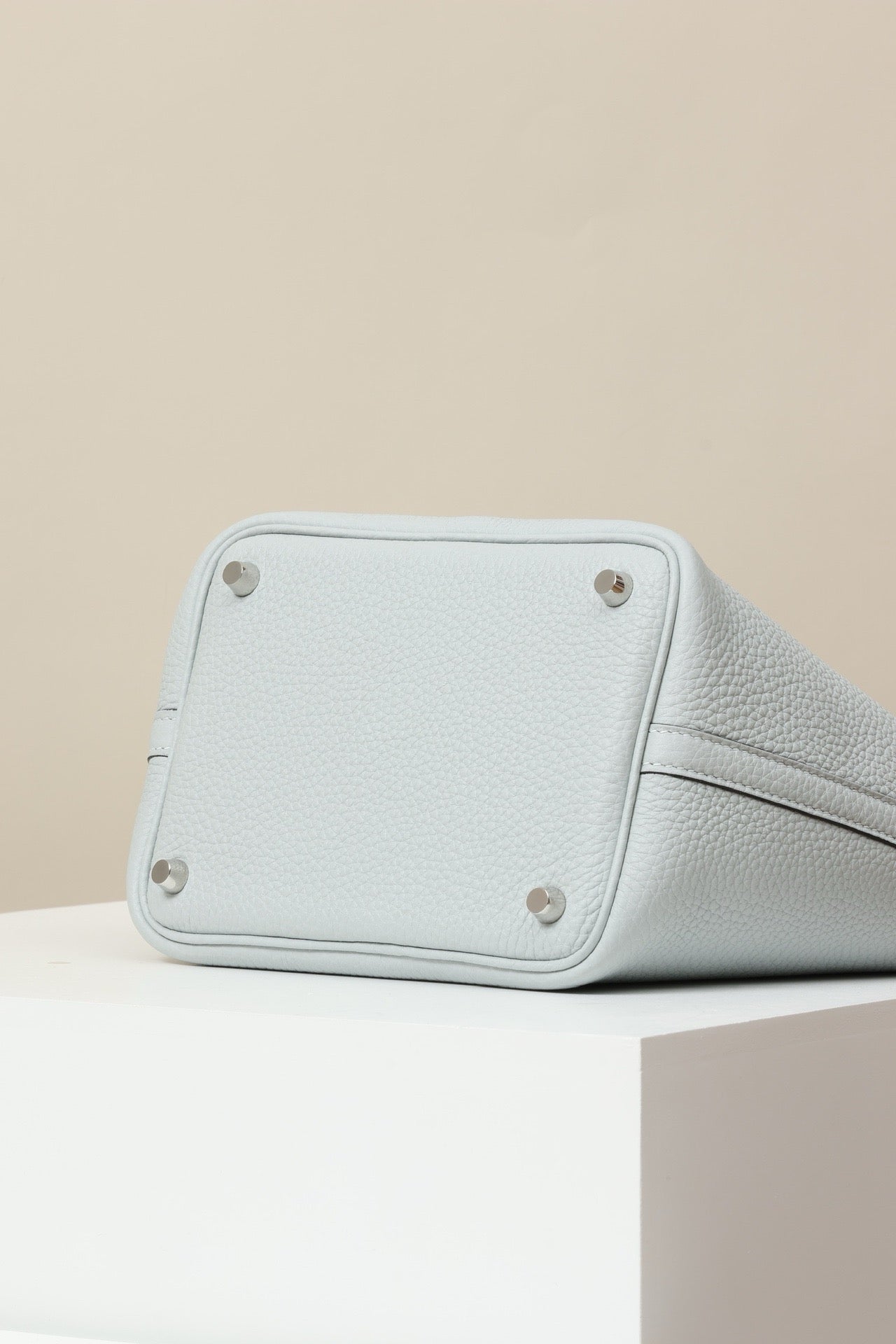 CL18 08 Holy Grail Blue PHW #4055