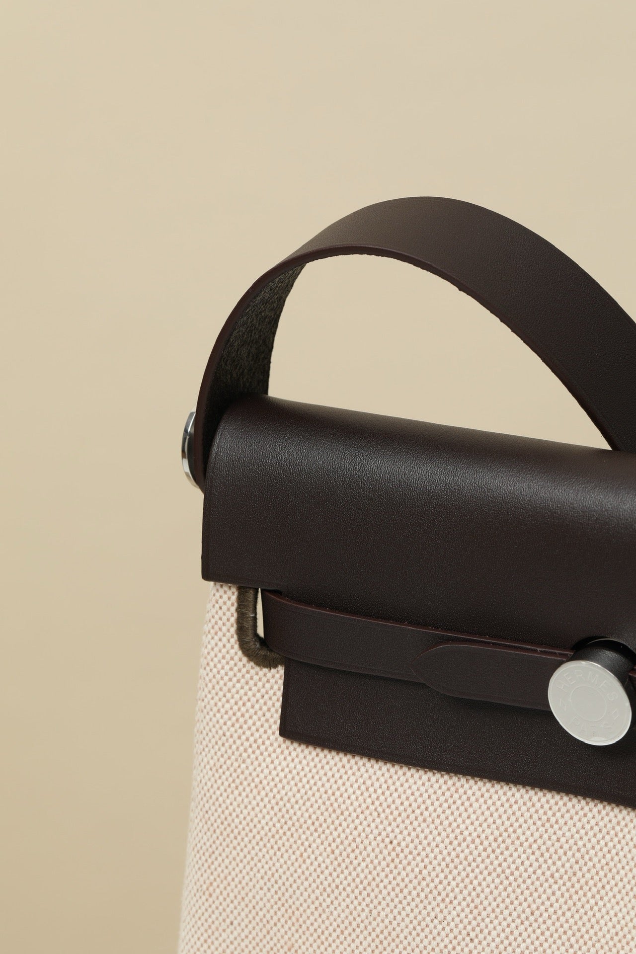 HB20 46 Ebony H Viking Canvas and Hunter Leather Shoulder Bag PHW #4639