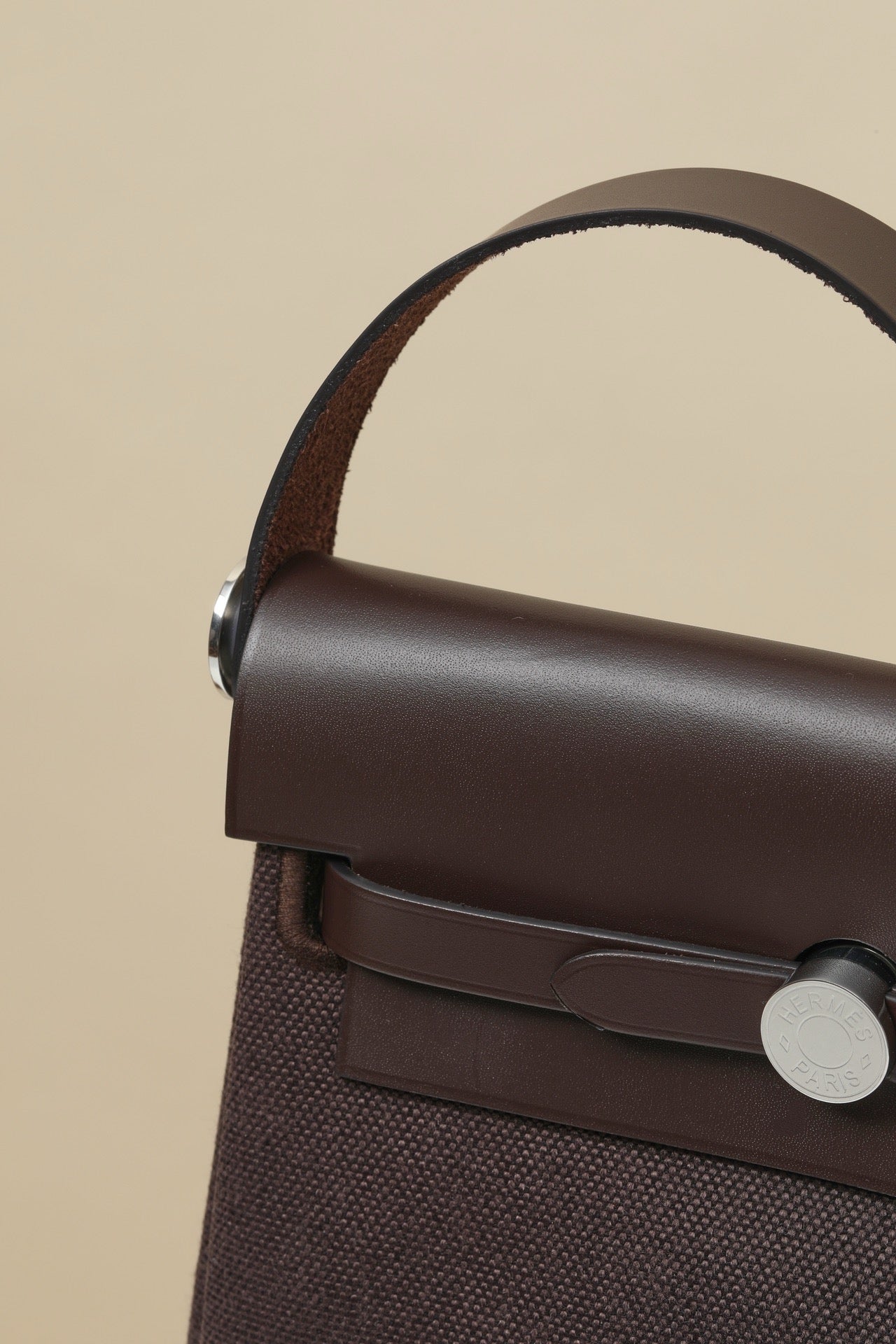 HB20 46 Ebony H Viking Canvas and Hunter Leather Shoulder Bag PHW #4640